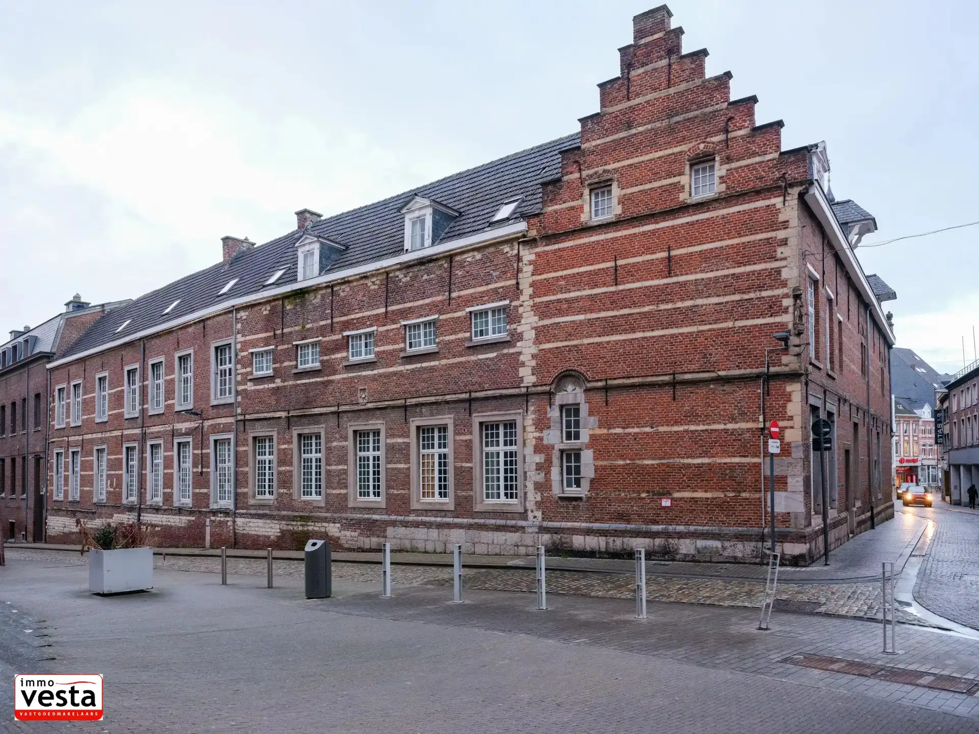 Voormalig klooster met projectpotentieel foto 4