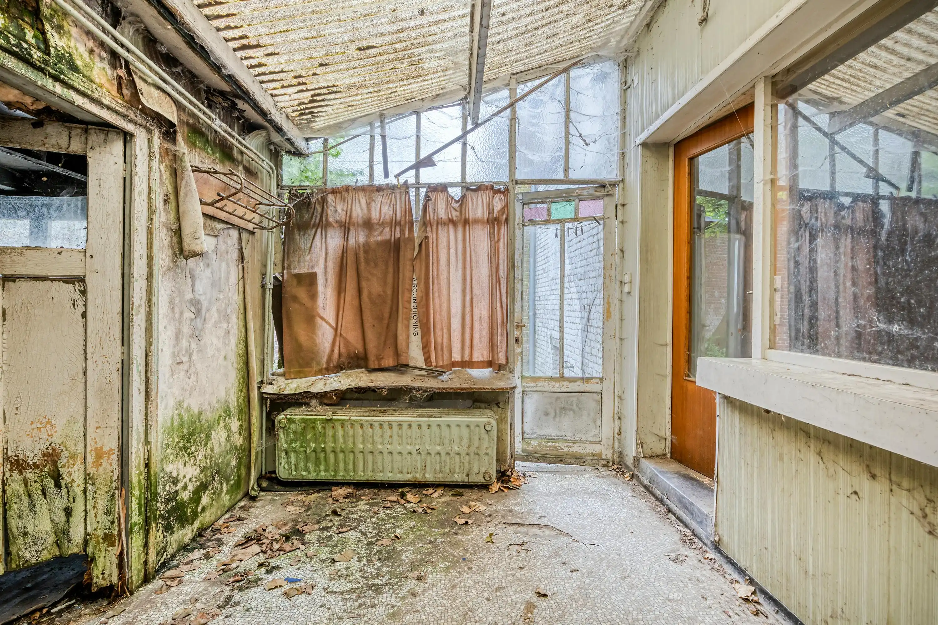 Volledig te renoveren woning te koop in Essen-centrum! foto 14