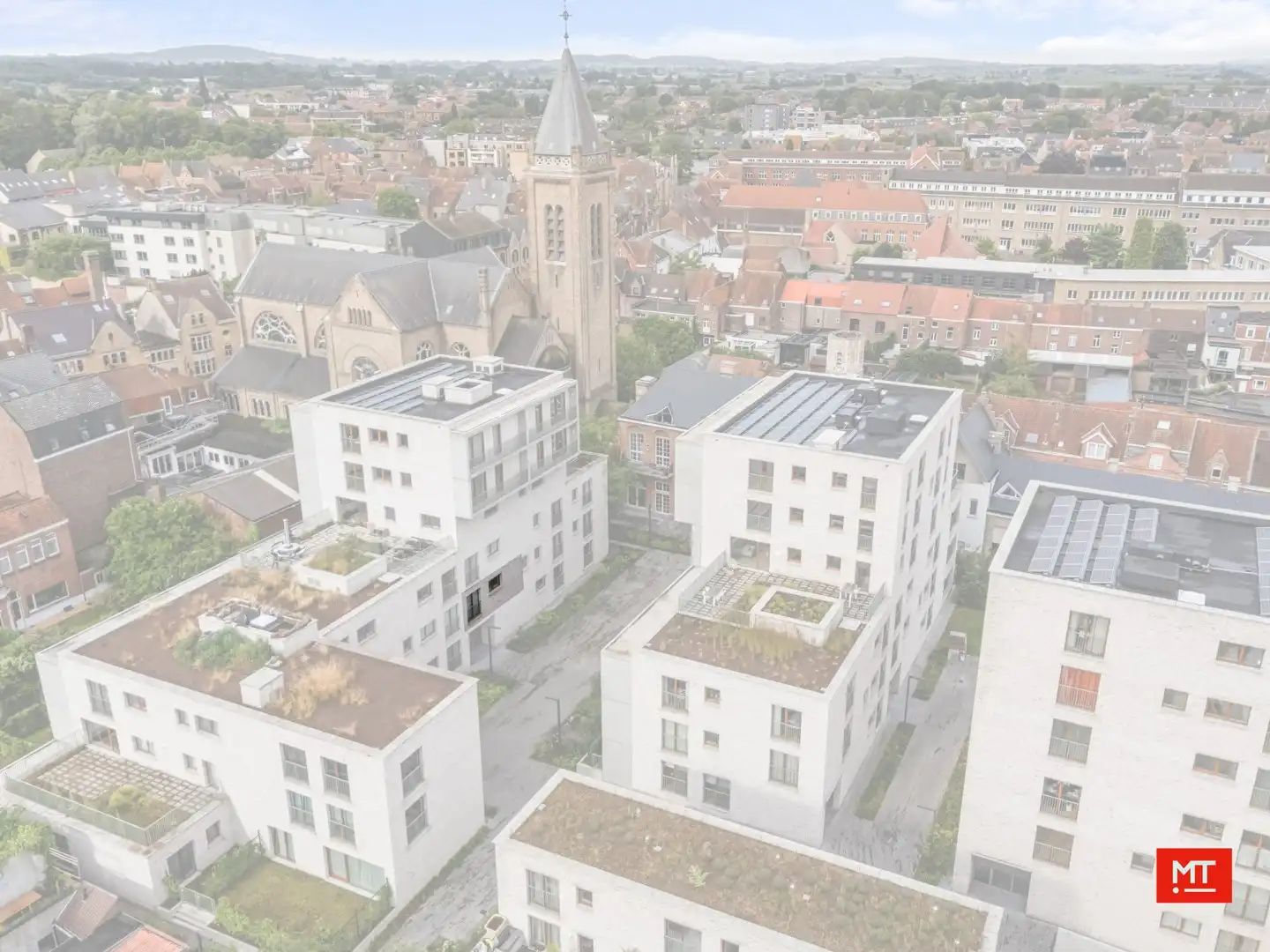 Recent appartement met 2 slaapkamers en ondergrondse parkeerplaats te koop in hartje Ieper foto 15