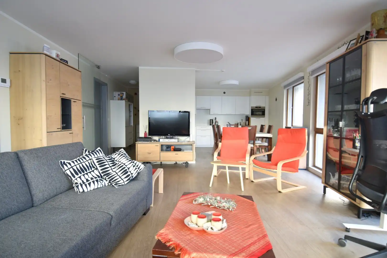 Instapklaar 3-slaapkamerappartement met ruim terras aan de kust te Oostende foto 4