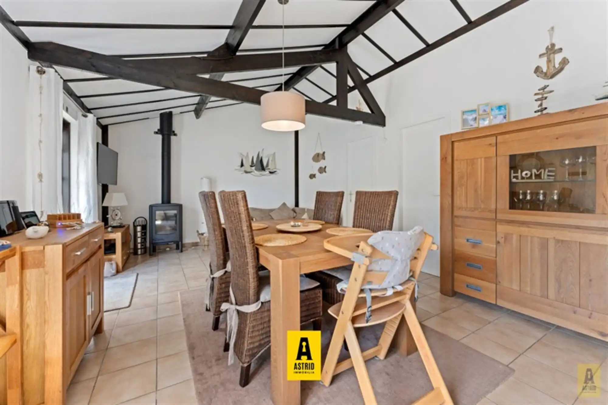 Schitterende vakantiewoning met parking en zonnige tuin! foto 5