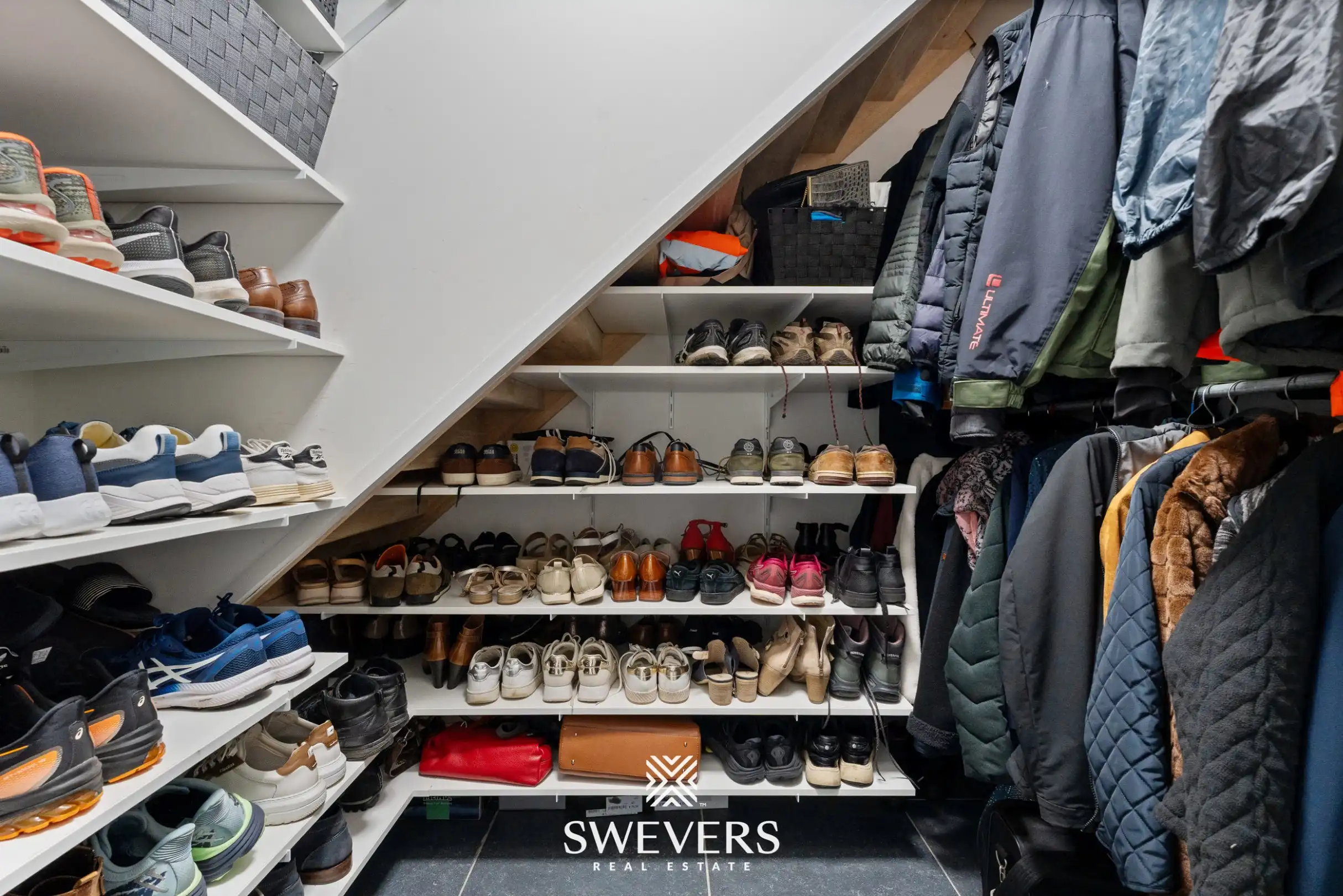 Ruime instapklare woning (248 m²) met hoogwaardige afwerking en zonnige tuin foto 20