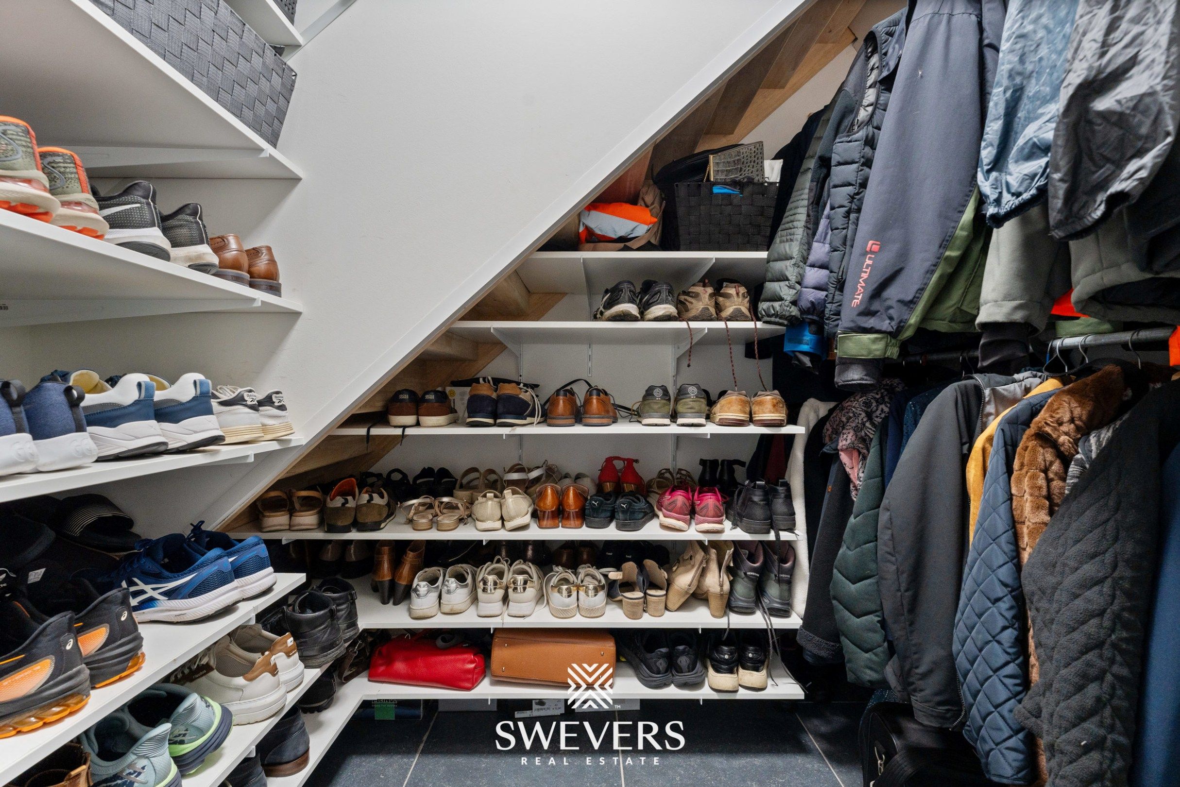 Ruime instapklare woning (248 m²) met hoogwaardige afwerking en zonnige tuin foto 20