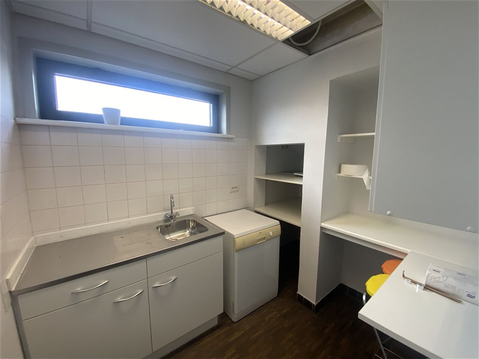 Uitstekend bereikbaar kantoor vlakbij UZ Gent foto 11