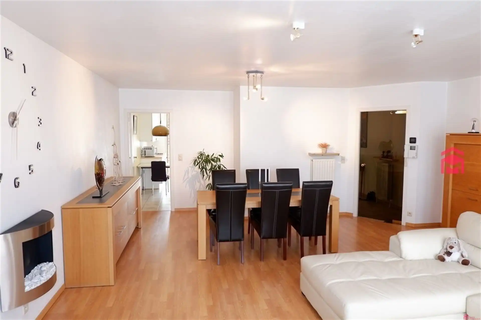 Duplex-appartement met 2 terrassen in centrum Kuurne foto 5