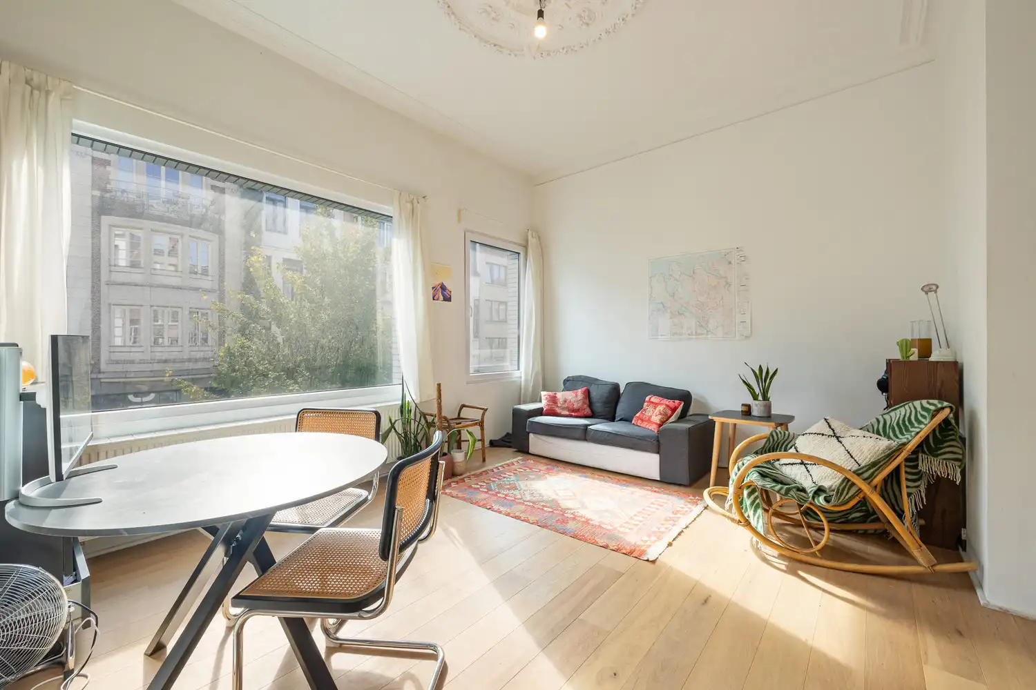 Instapklaar en energiezuinig appartement (EPC B) nabij Park Spoor Noord boordevol charme! foto 5