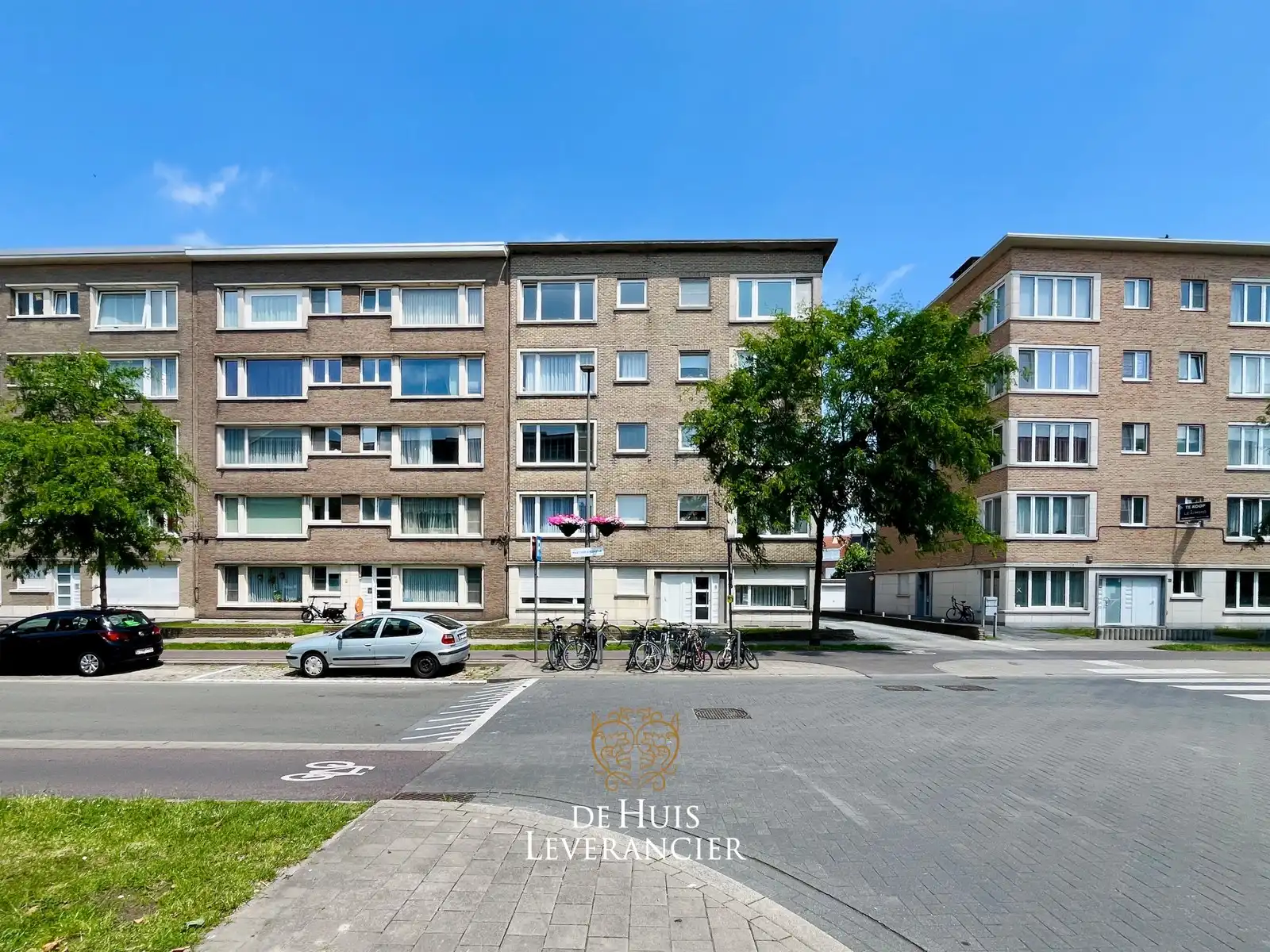 Lichtrijk en instapklaar 3-slaapkamerappartement (106 m²) met garage en gunstig EPC (B) op toplocatie in Wilrijk! foto 24