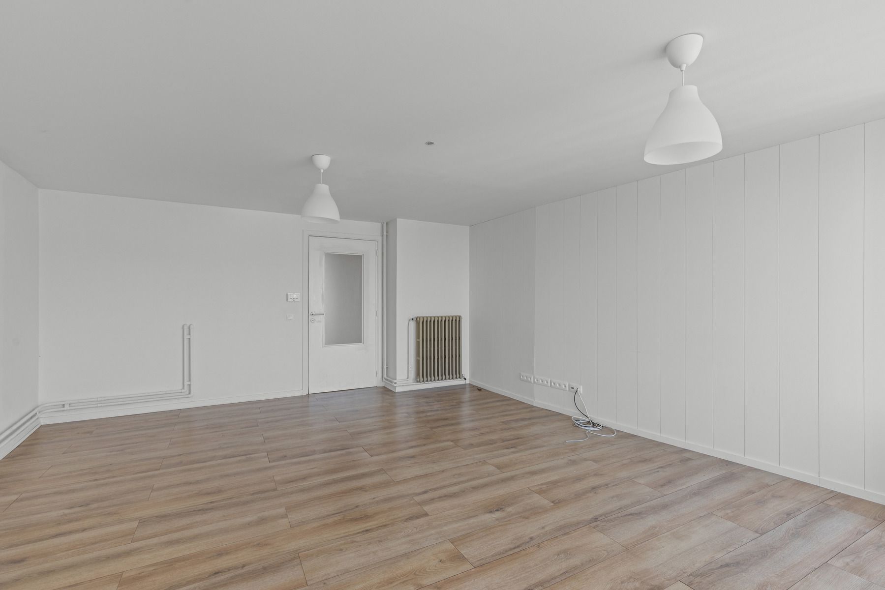 Centraal gelegen appartement met 2 slaapkamers en garage. foto 4
