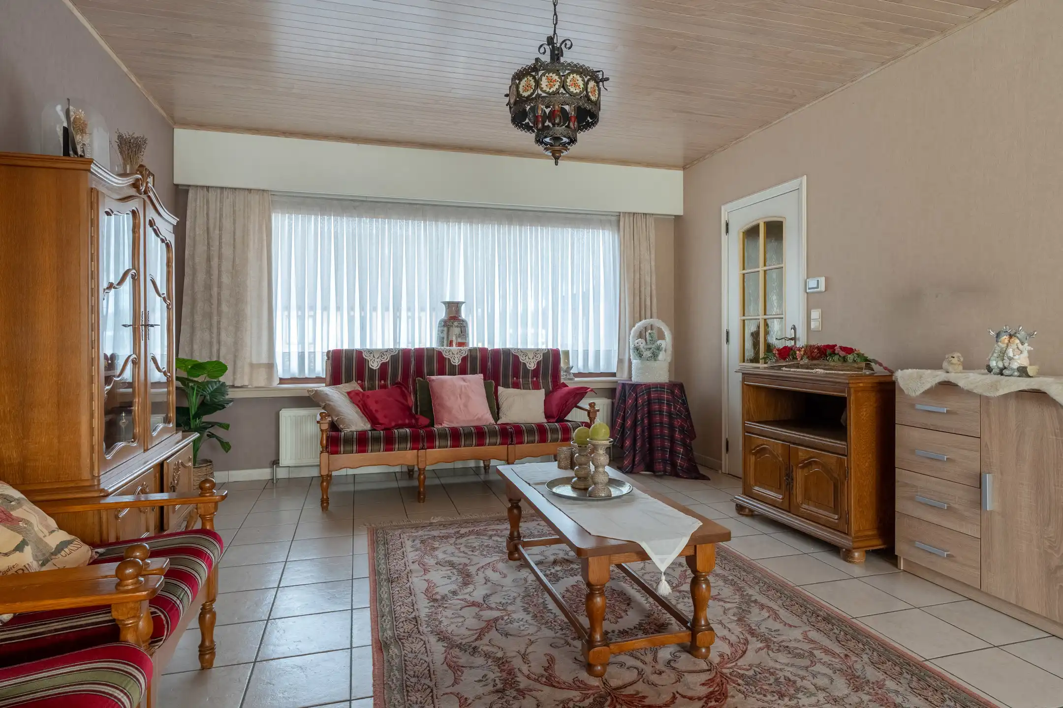 Zeer gunstig gelegen woning met 3 slpks en dubbele garage foto 7