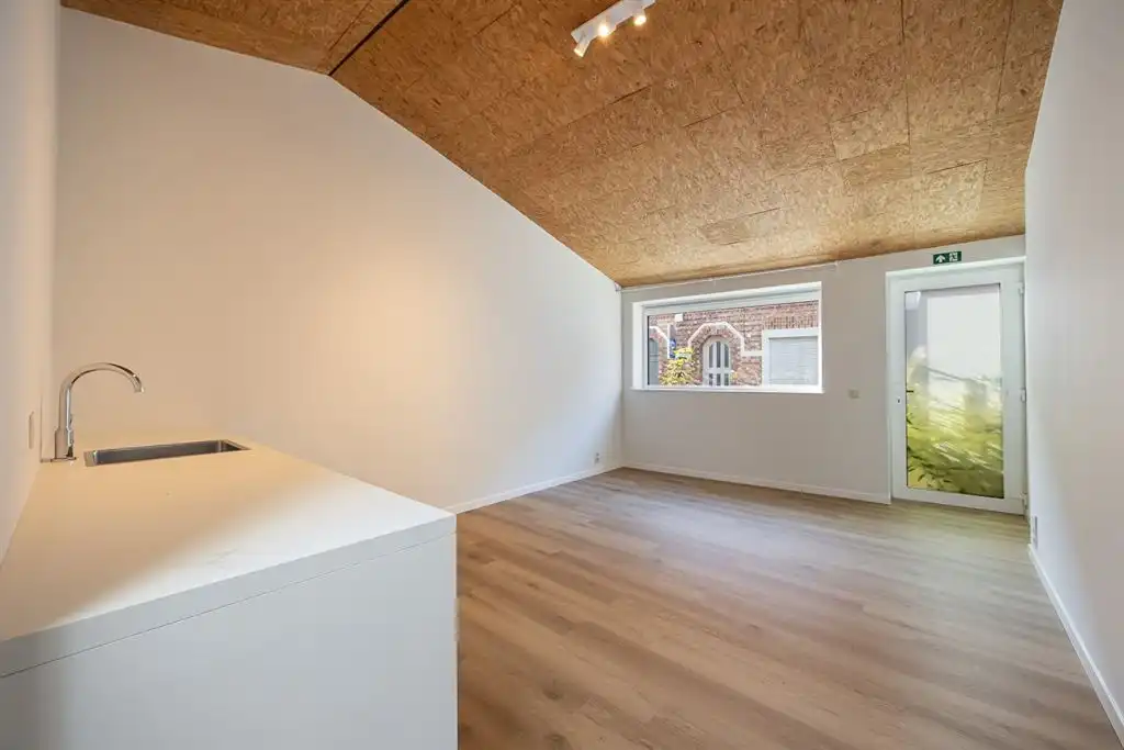 Studentenhuis met 5 kamers foto 16