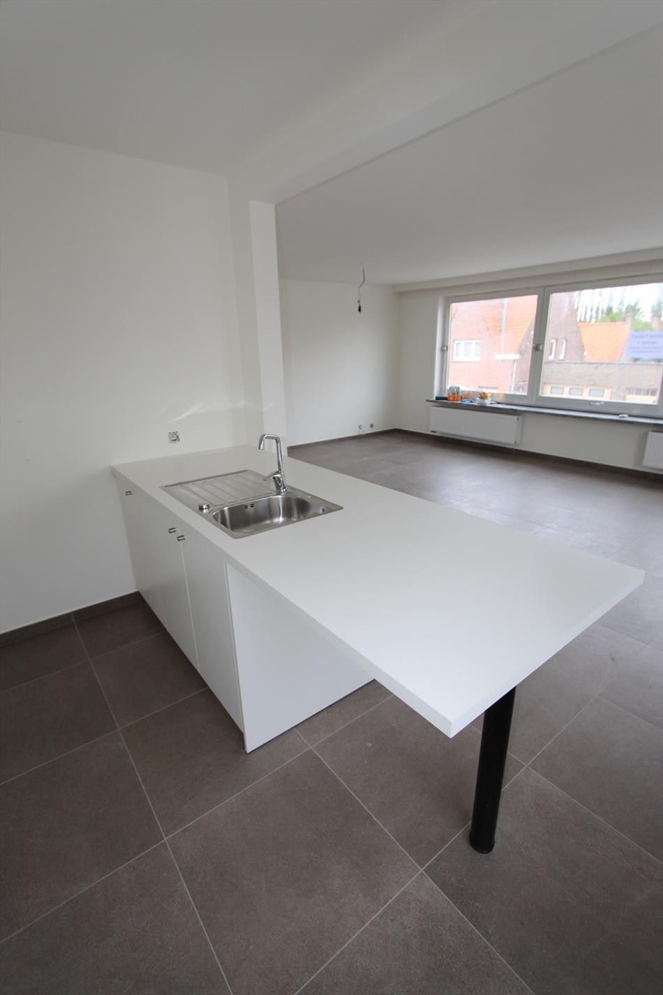 Appartement op eerste verdieping met 2 slaapkamers en terras te Koekelare foto 8