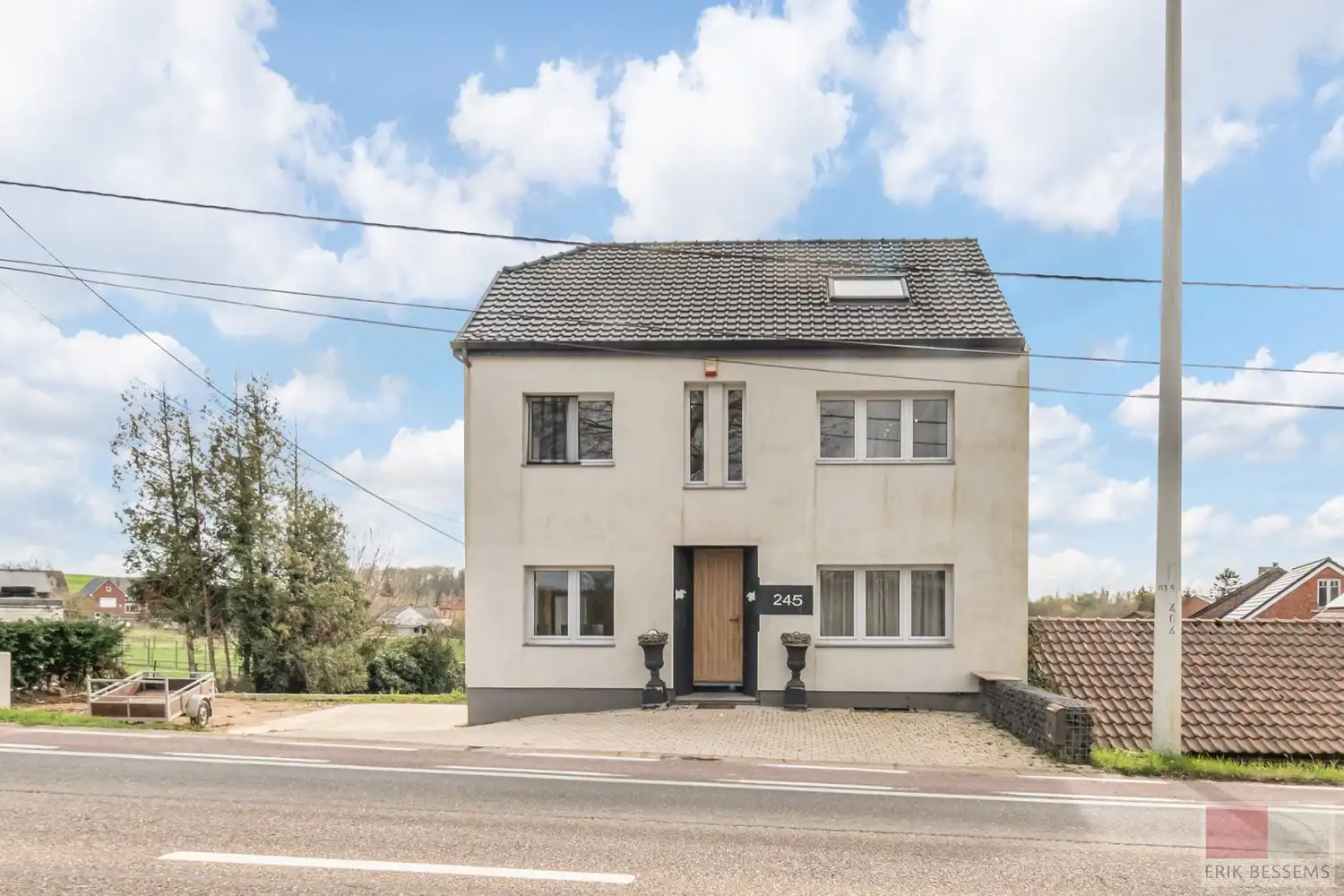 Energiezuinige woning (146 m²)  met 3 slaapkamers, EPC label B, Loxone-domotica en asbestveilig comfort foto {{pictureIndex}}