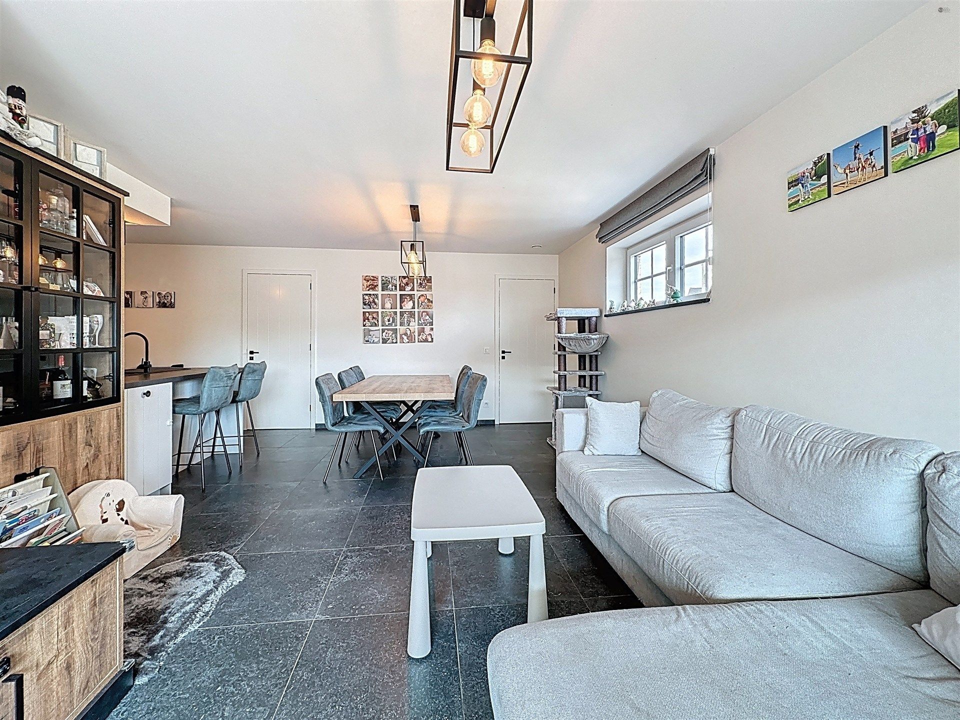 BEN nieuwbouwappartement met 2 slaapkamers, privatieve autostaanplaats en fietsenberging op toplocatie foto 5