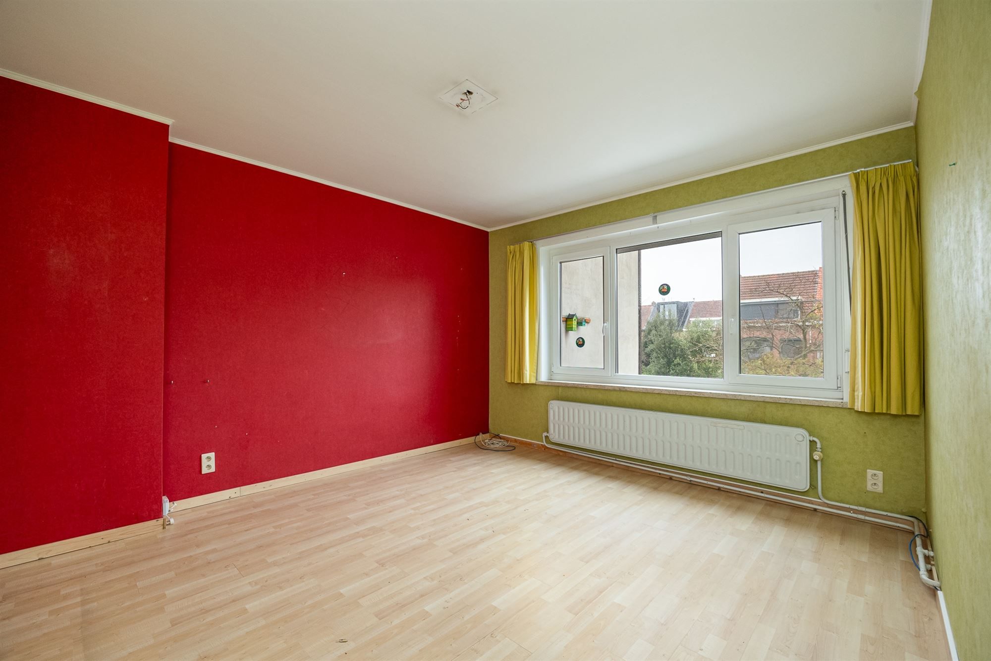 Op te frissen woning met 4-6 slpkmrs en Z-tuin foto 10