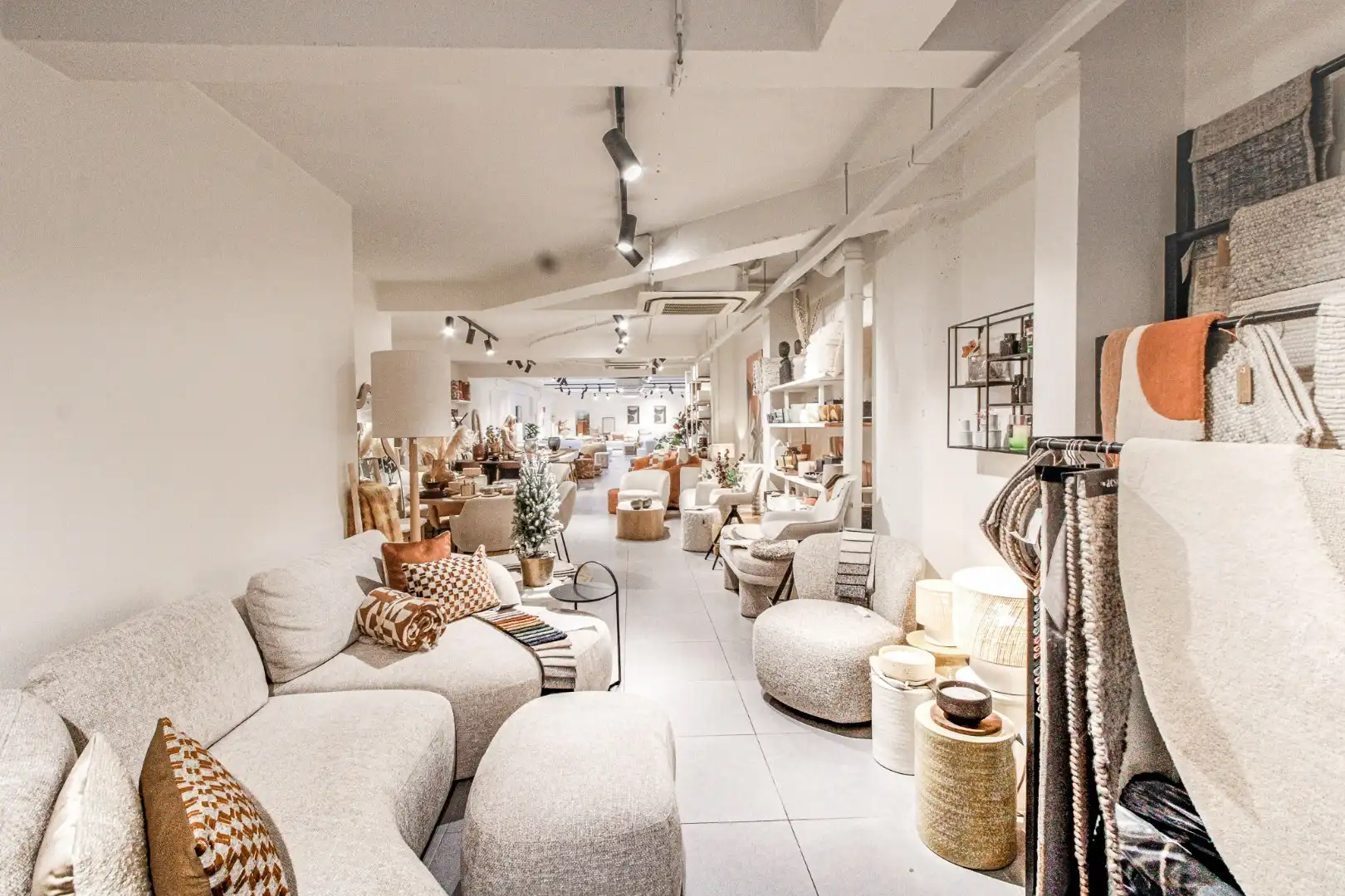 Verhuurd handelspand te koop Lippenslaan 253  foto 14