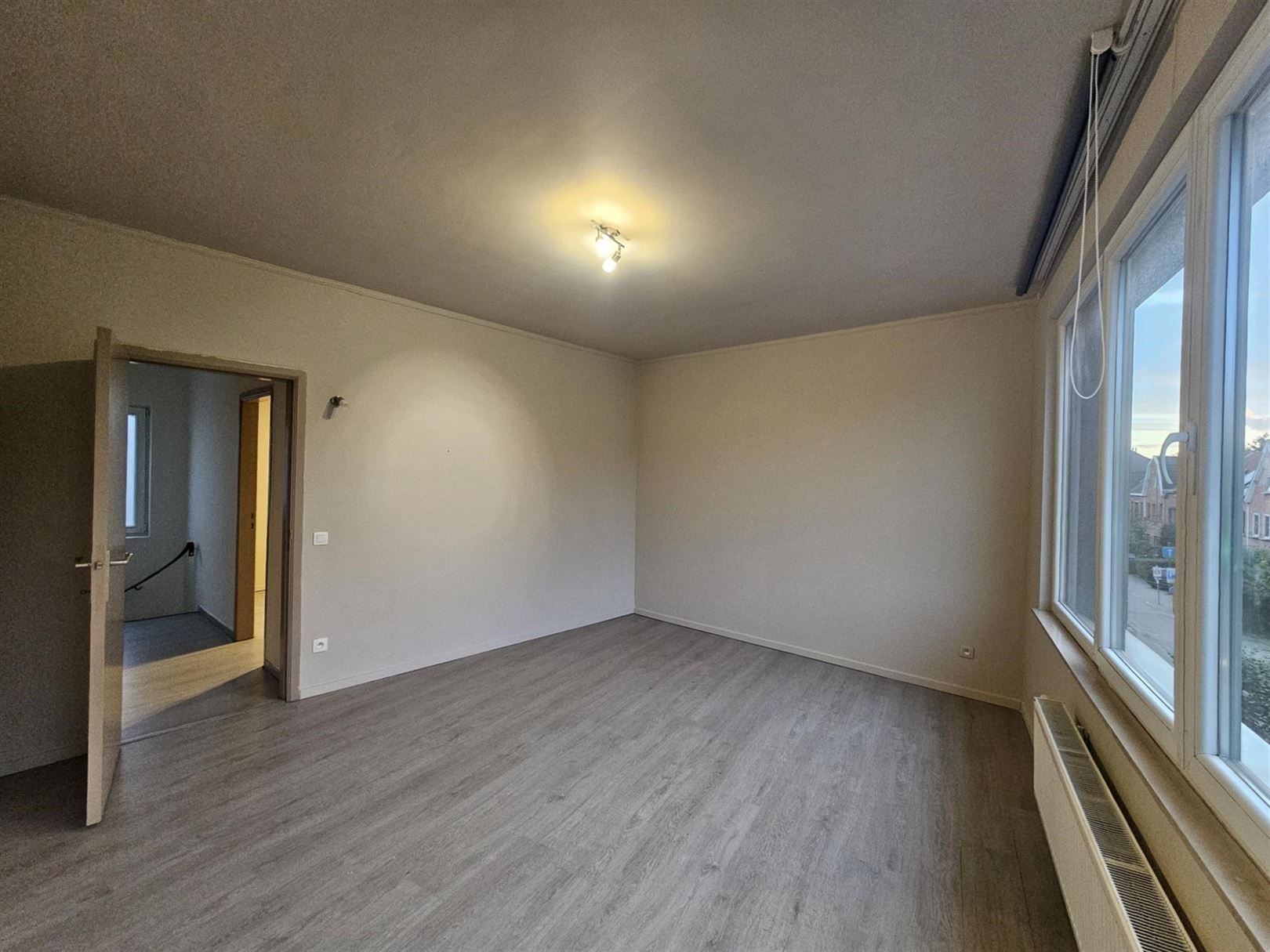 Gunstig gelegen ruime woning met stadskoer. foto 12