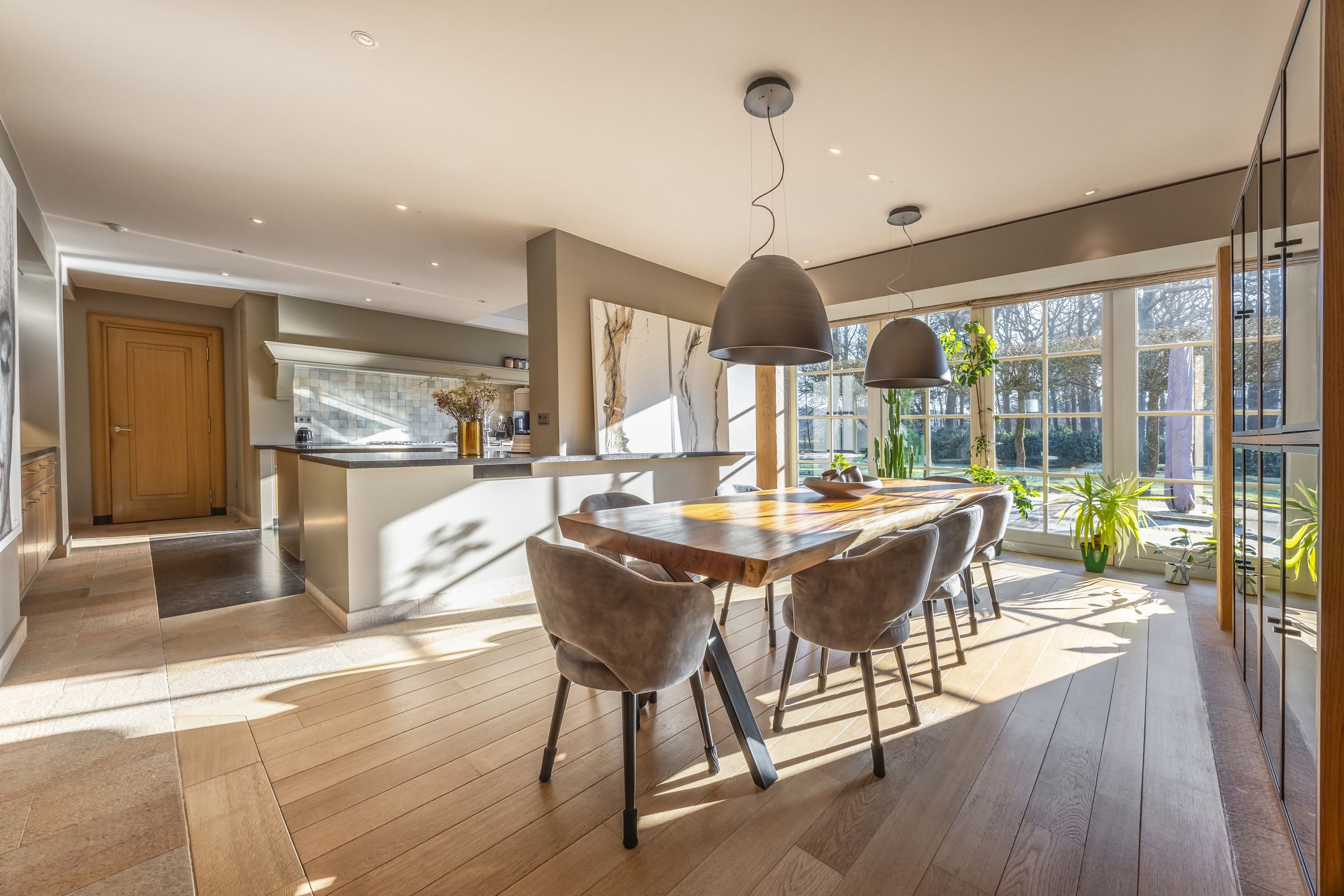 Exclusieve kasteelhoeve met zwembad op 2,7 ha grond, grenzend aan natuurgebied foto 16