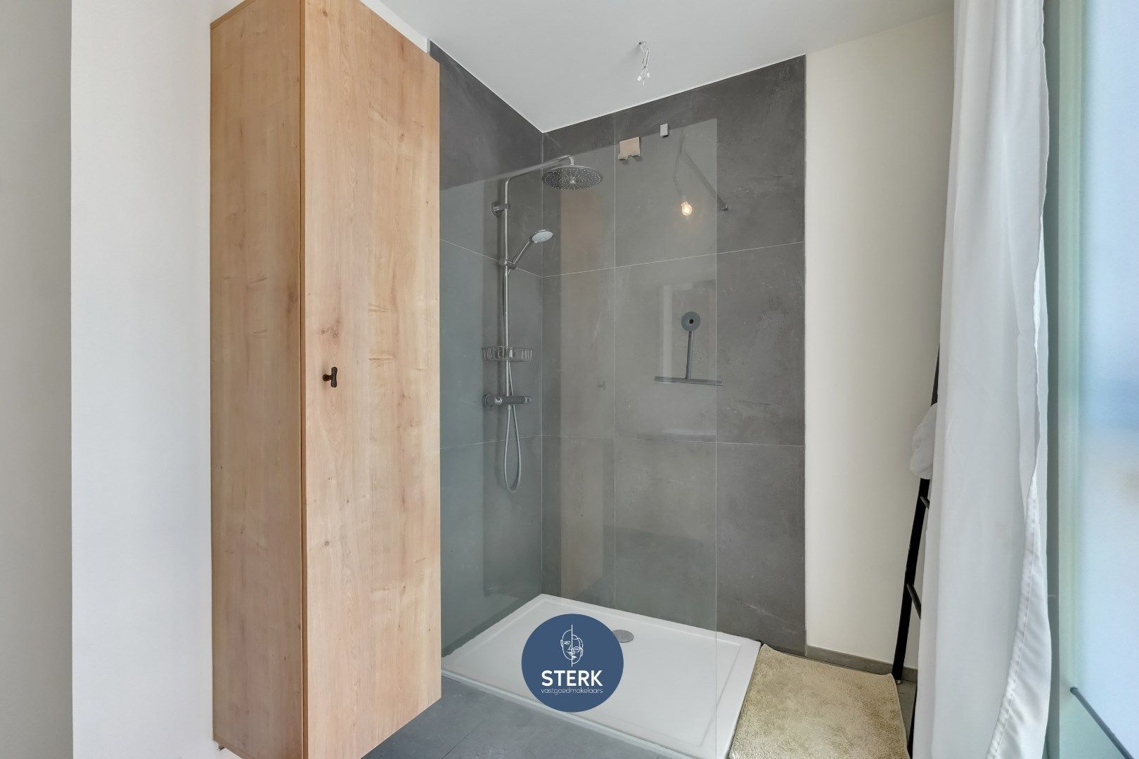 ENERGIEZUINIGE GEZINSWONING IN DE DORPSKERN VAN OUD-REKEM !  foto 19