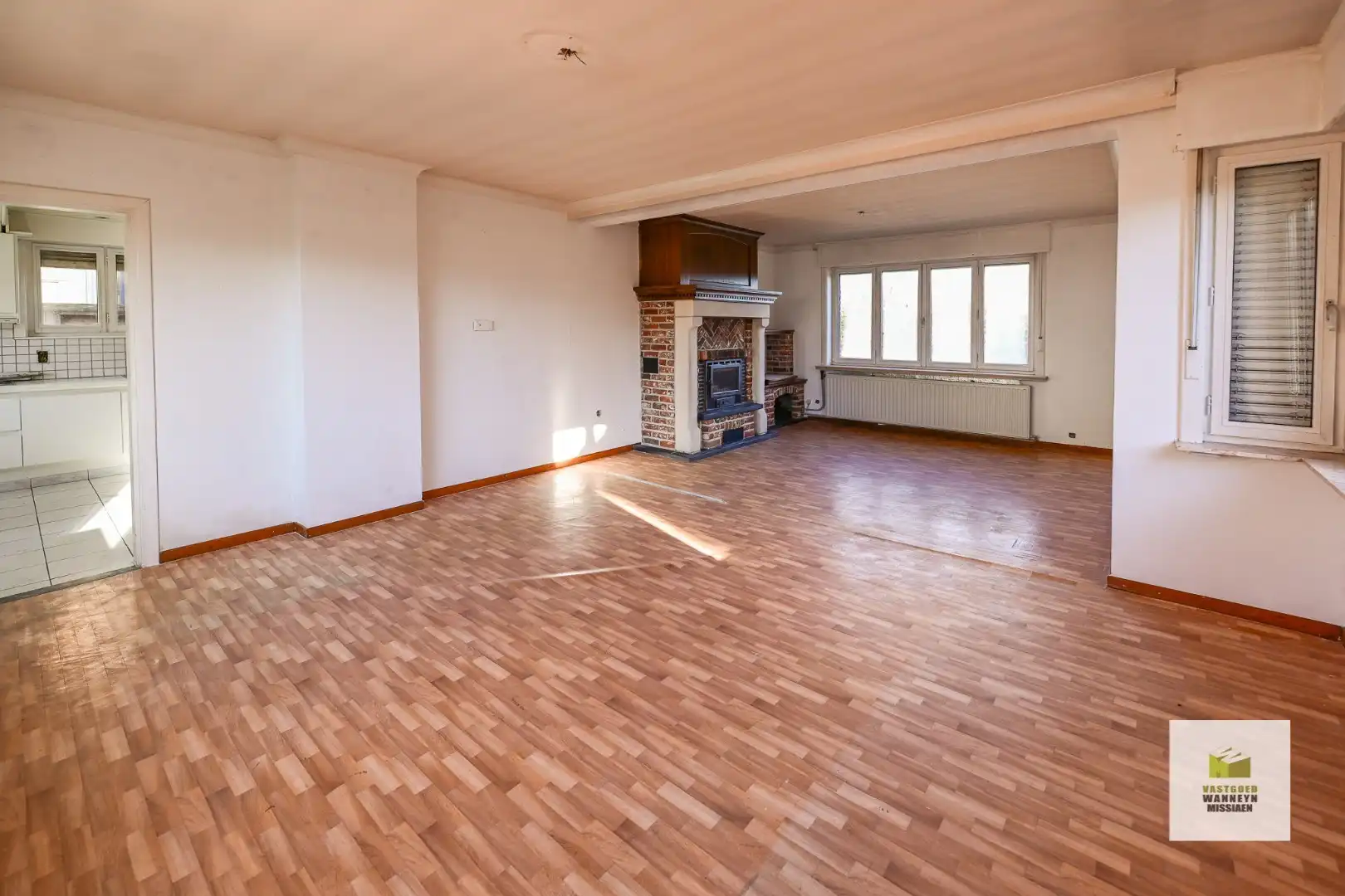 Karaktervolle woning met 3 slpks, 2 garages én zicht over het water  foto 5