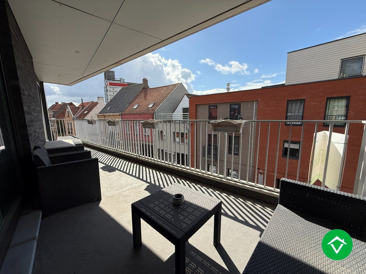 Appartement met twee slaapkamers, garage en twee terrassen te Roeselare foto 10