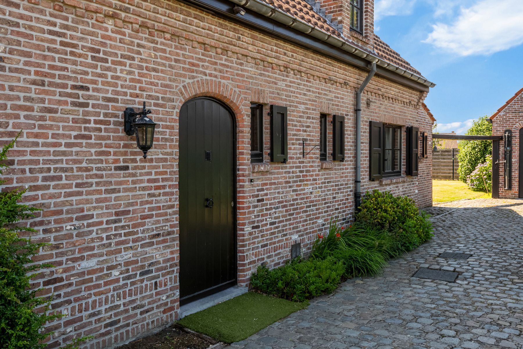 Ruime 4-slaapkamer woning met zuidgerichte tuin foto 5