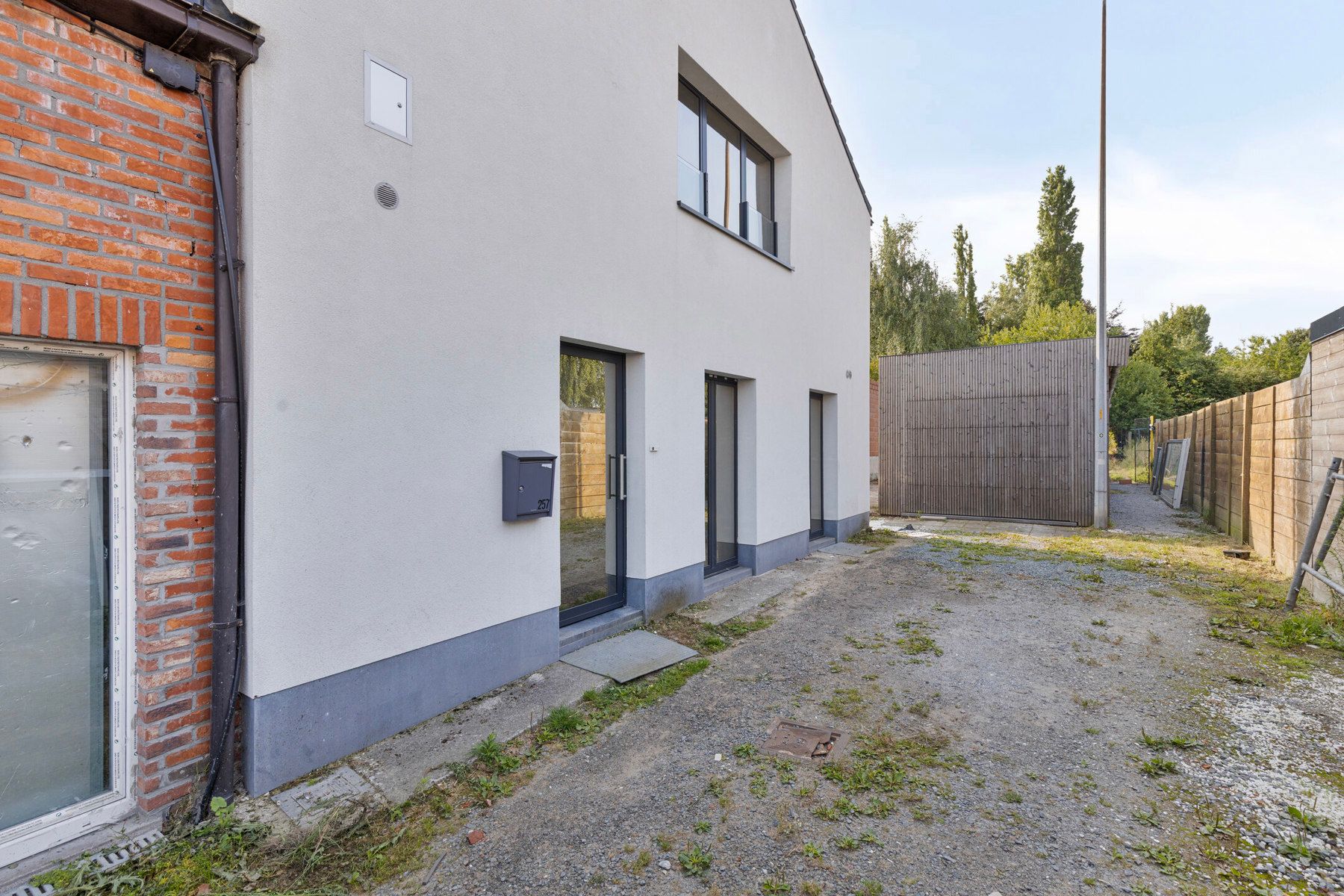 Instapklare woning met 1 slaapkamer, tuin en garage! foto 2