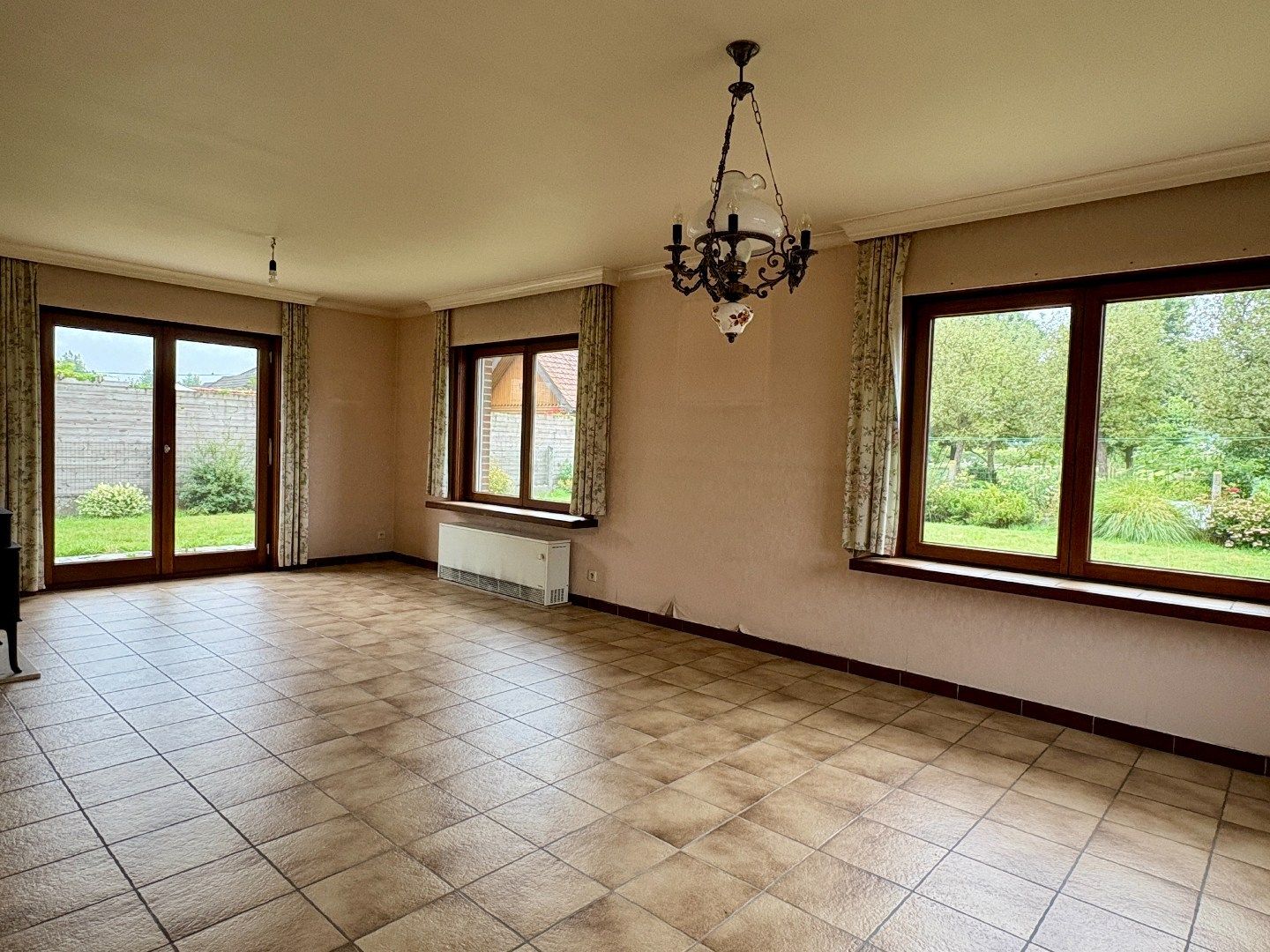 Gelijkvloerse villa in landelijke omgeving foto 8