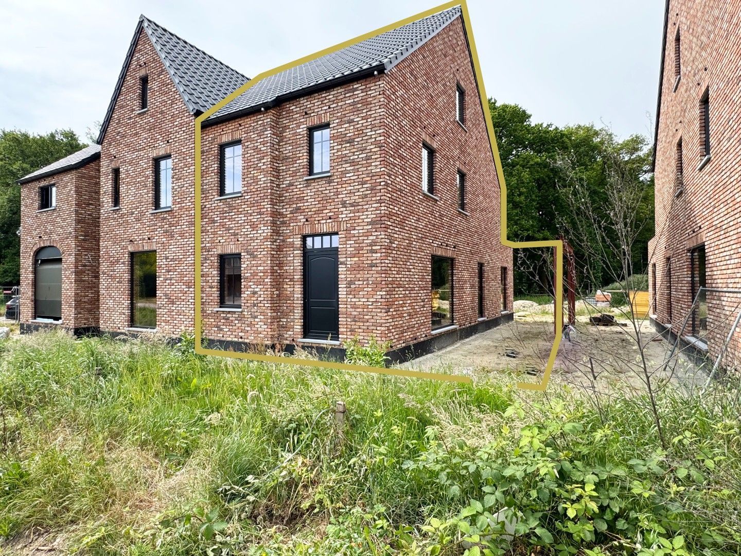 Casco woning in landelijke pastorijstijl met zuidgerichte tuin en 210 m² woonoppervlakte foto 2