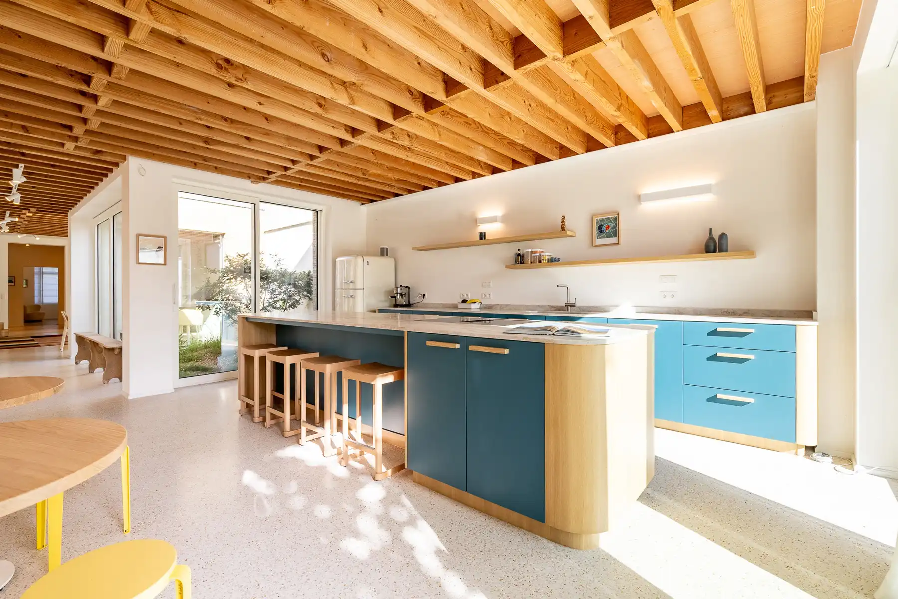 Exclusief: vernieuwde woning in charmant doodlopend straatje foto 5