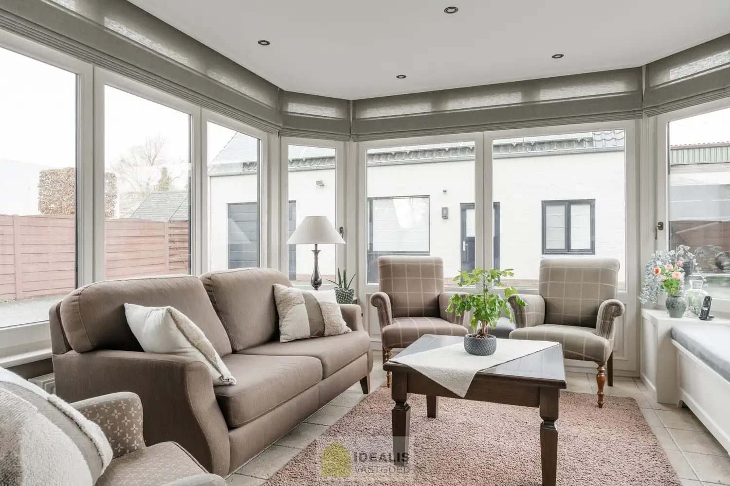 INSTAPKLARE HANDELSRUIMTE VAN MAAR LIEFST +- 410M² MET RIANTE WONING OP SCHITTERENDE COMMERCIËLE ZICHTLOCATIE!! foto 36