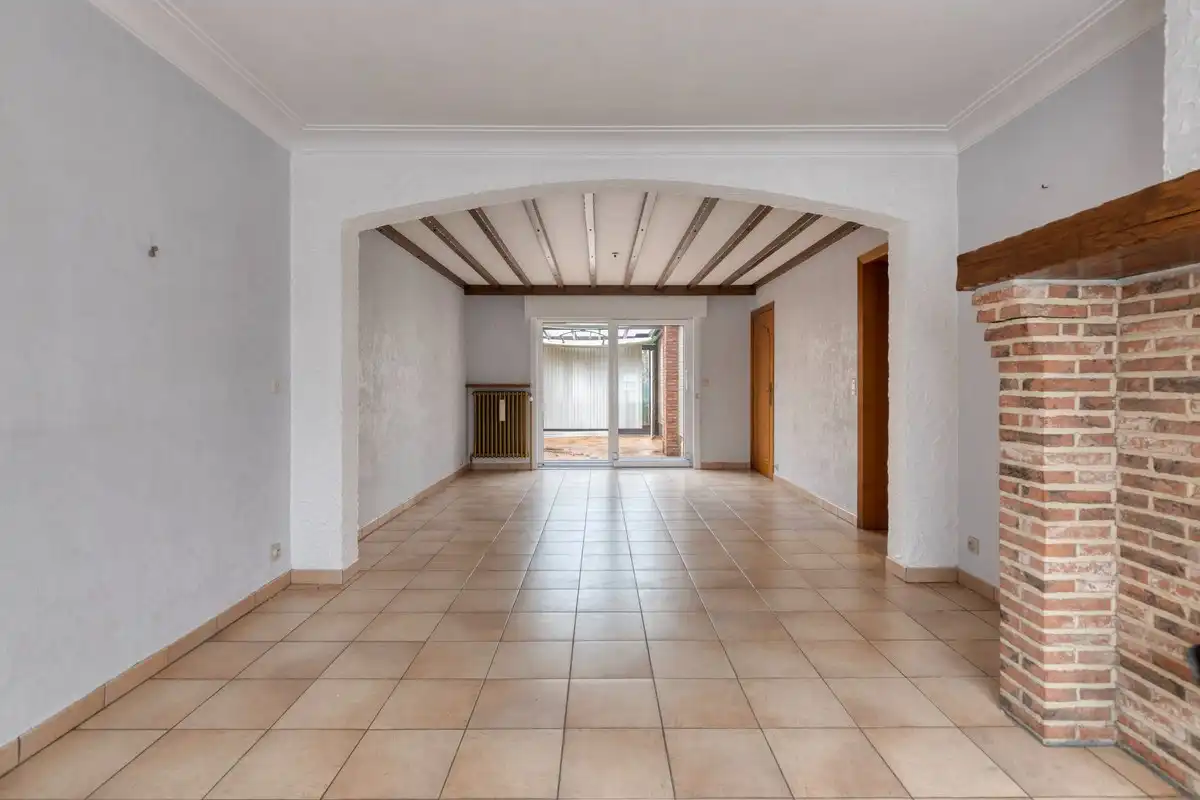 Ruime woning met 3 slaapkamers en tuin foto 7