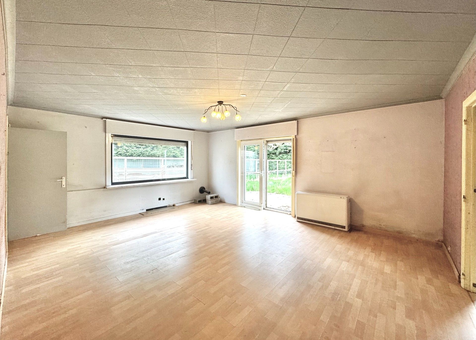 TE RENOVEREN WONING MET BIJGEBOUW OP 2613 M² foto 5