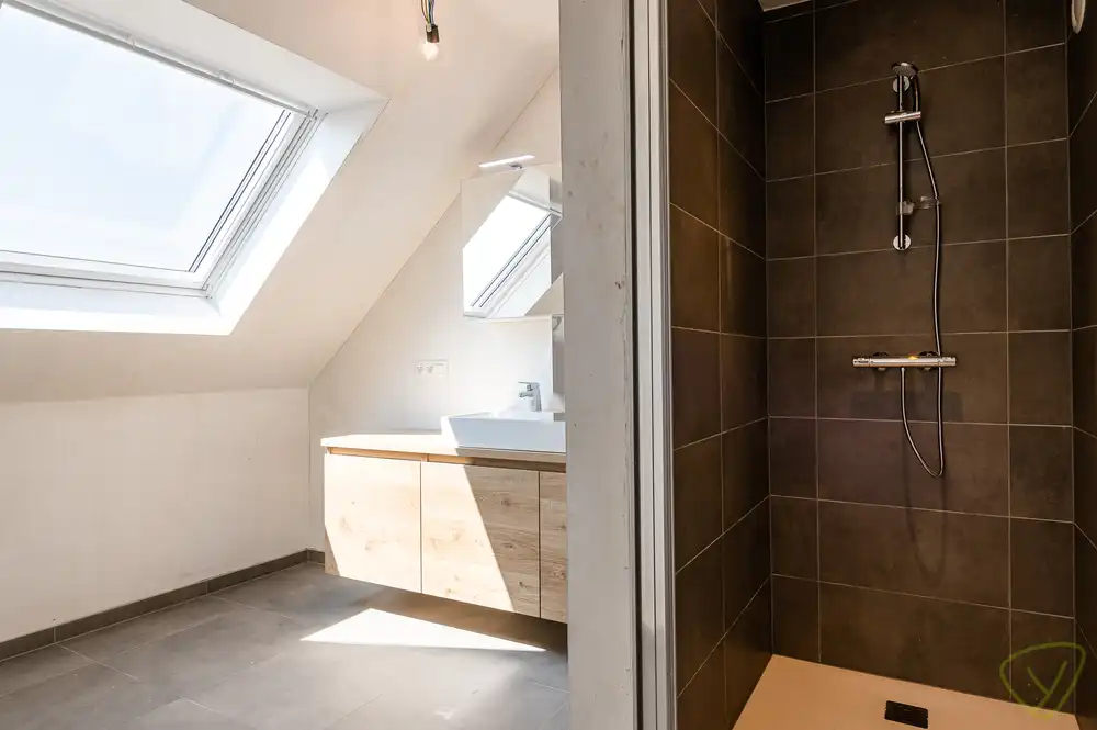 Nieuwbouw duplexappartement te koop in het centrum van Boekhoute foto 13