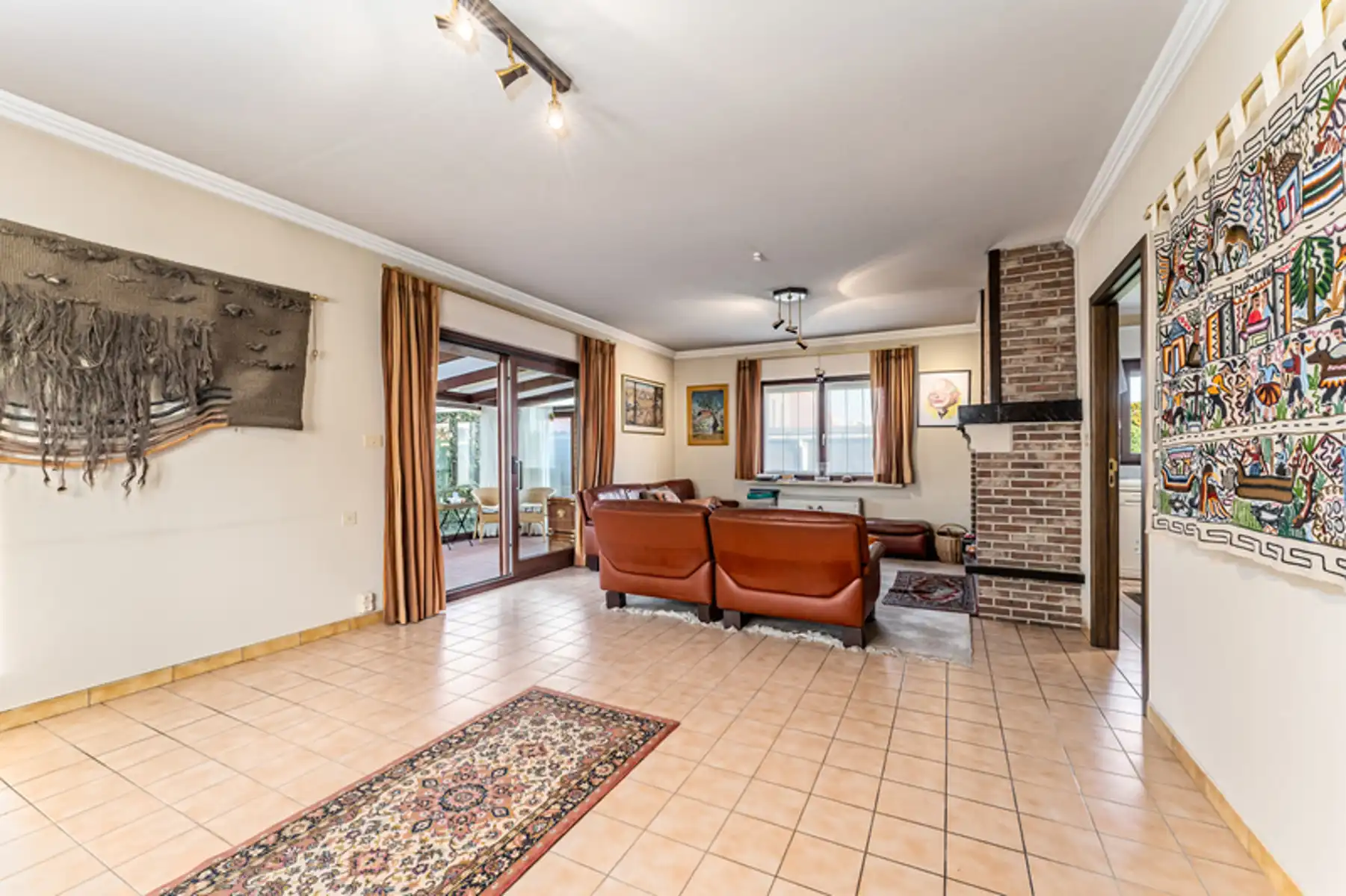 Vrijstaande woning op ruim perceel foto 7