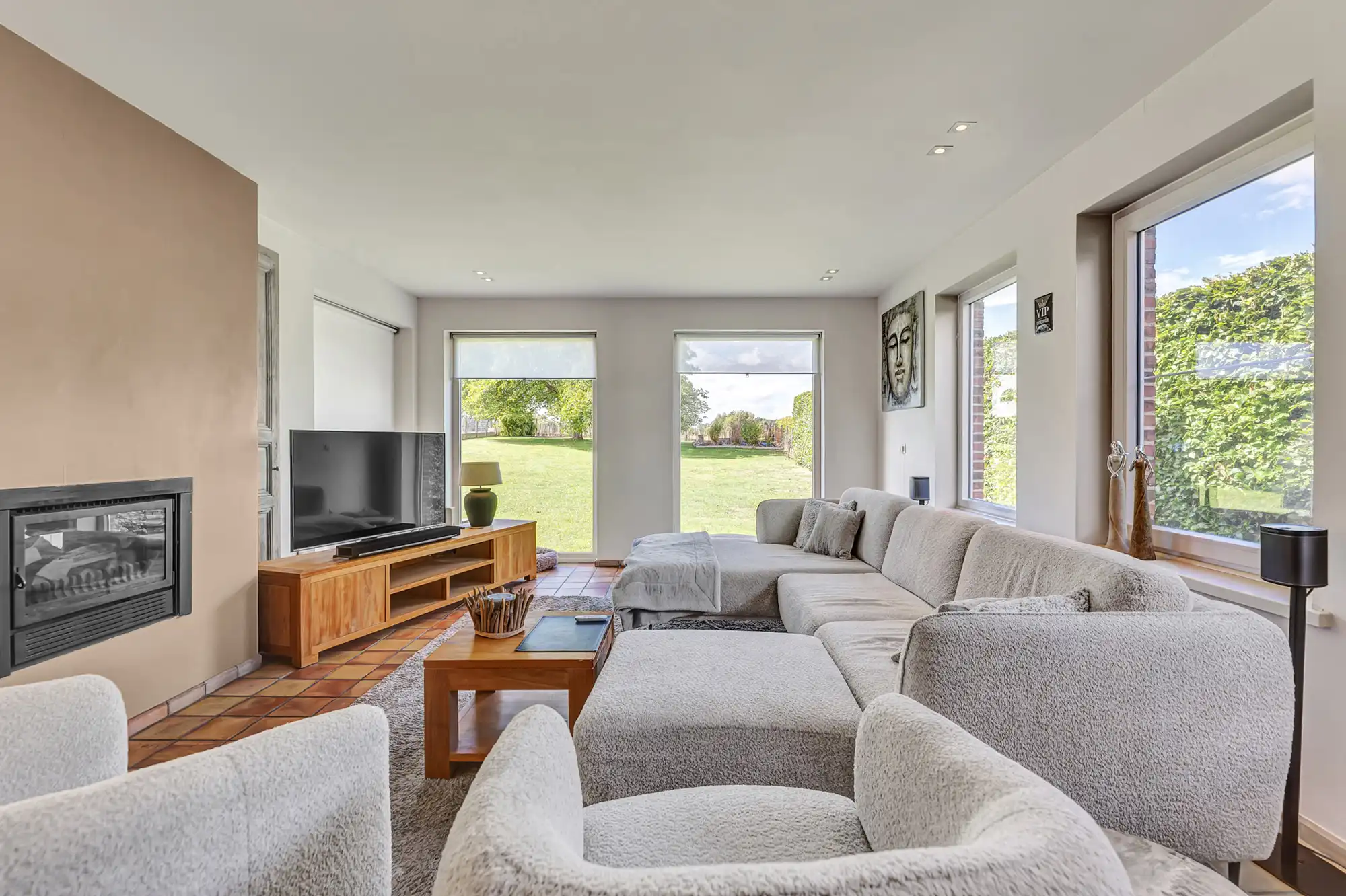 Instapklare, goed onderhouden villa op gunstige locatie foto 15