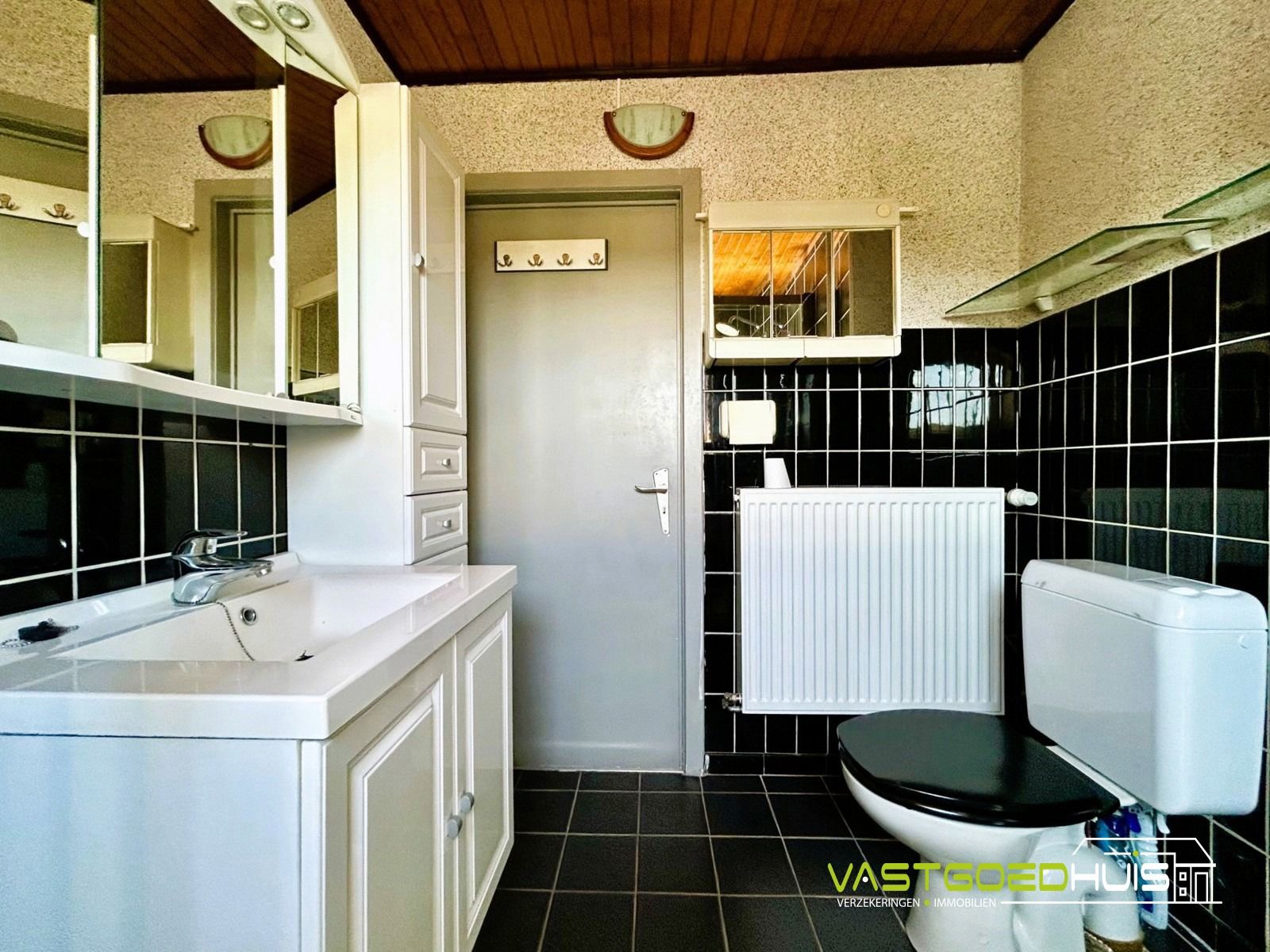 Karaktervolle bel-etagewoning met tuin en garage foto 18