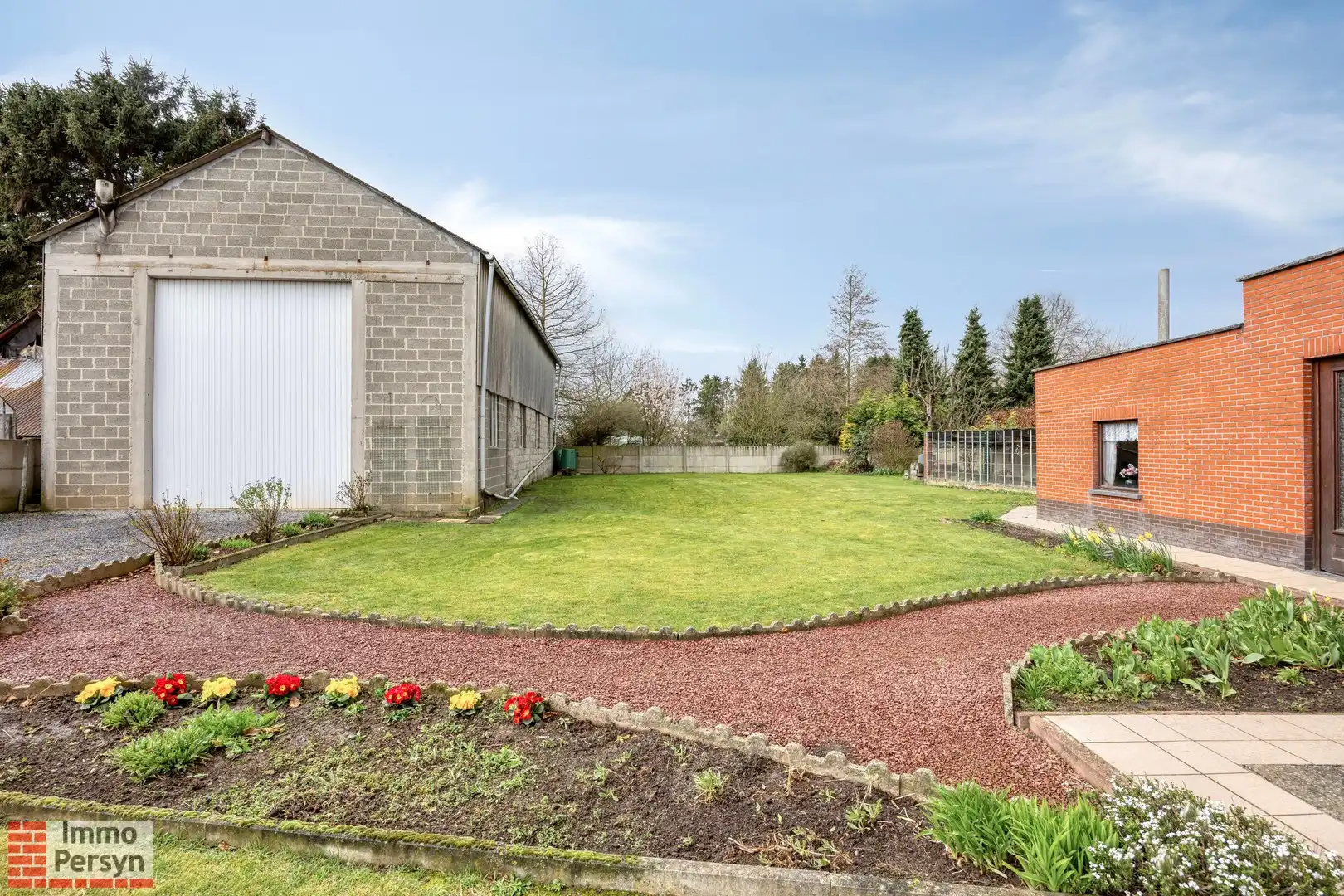 Vrijstaande woning met werkplaats op ruim perceel in landelijke omgeving foto 38