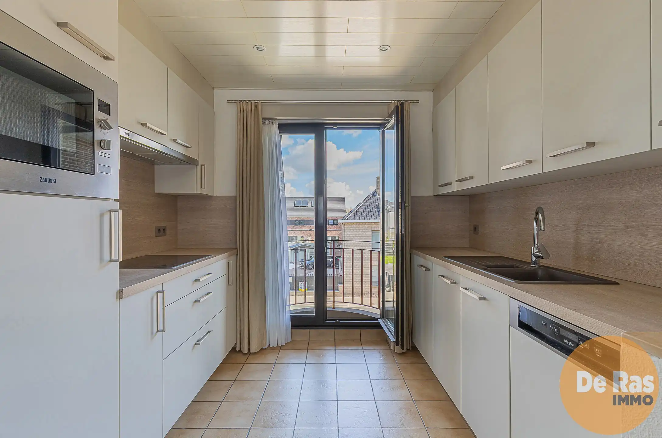 HERZELE- Verzorgd 2-slaapkamerappartement met 2 terrassen foto 2