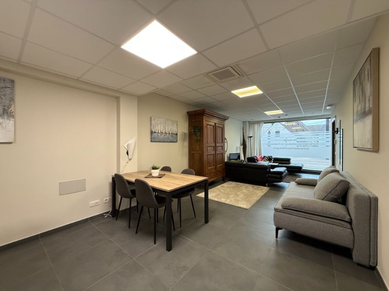 Smaakvol kantoor/praktijkruimte op commerciële ligging foto 2