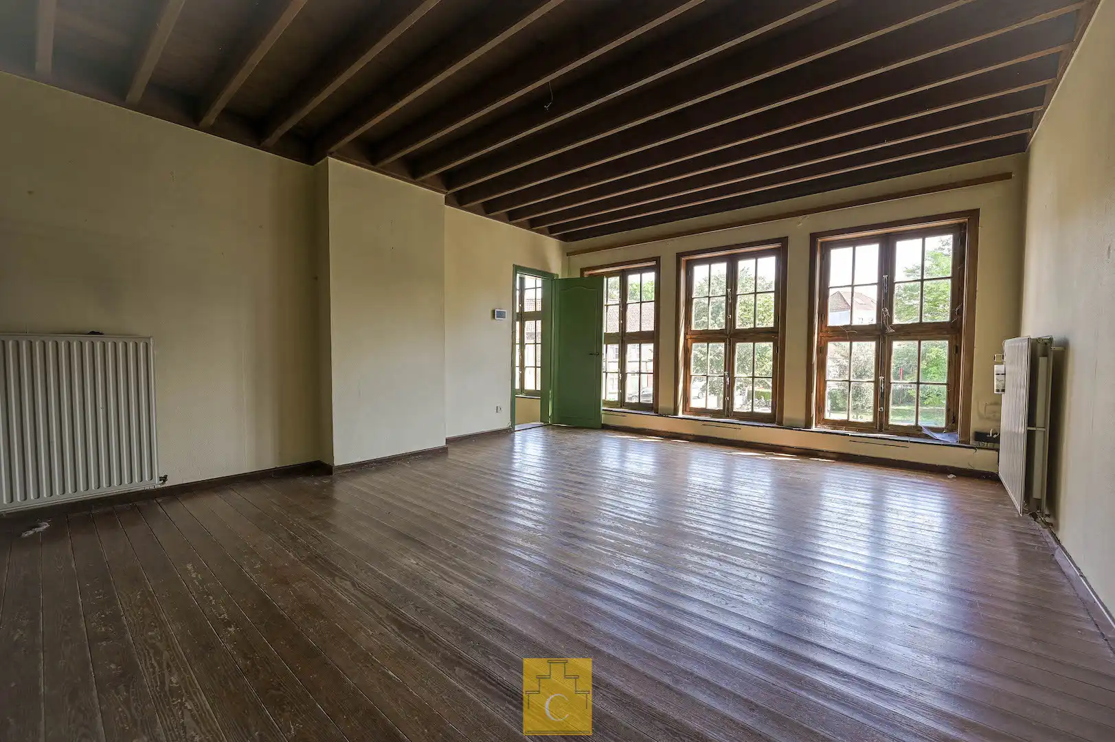 ruim breedhuis met 2 puntgevels aan de Brugse Reien met vergunning voor totaalrenovatie en twee private parkeerplaatsen foto 8