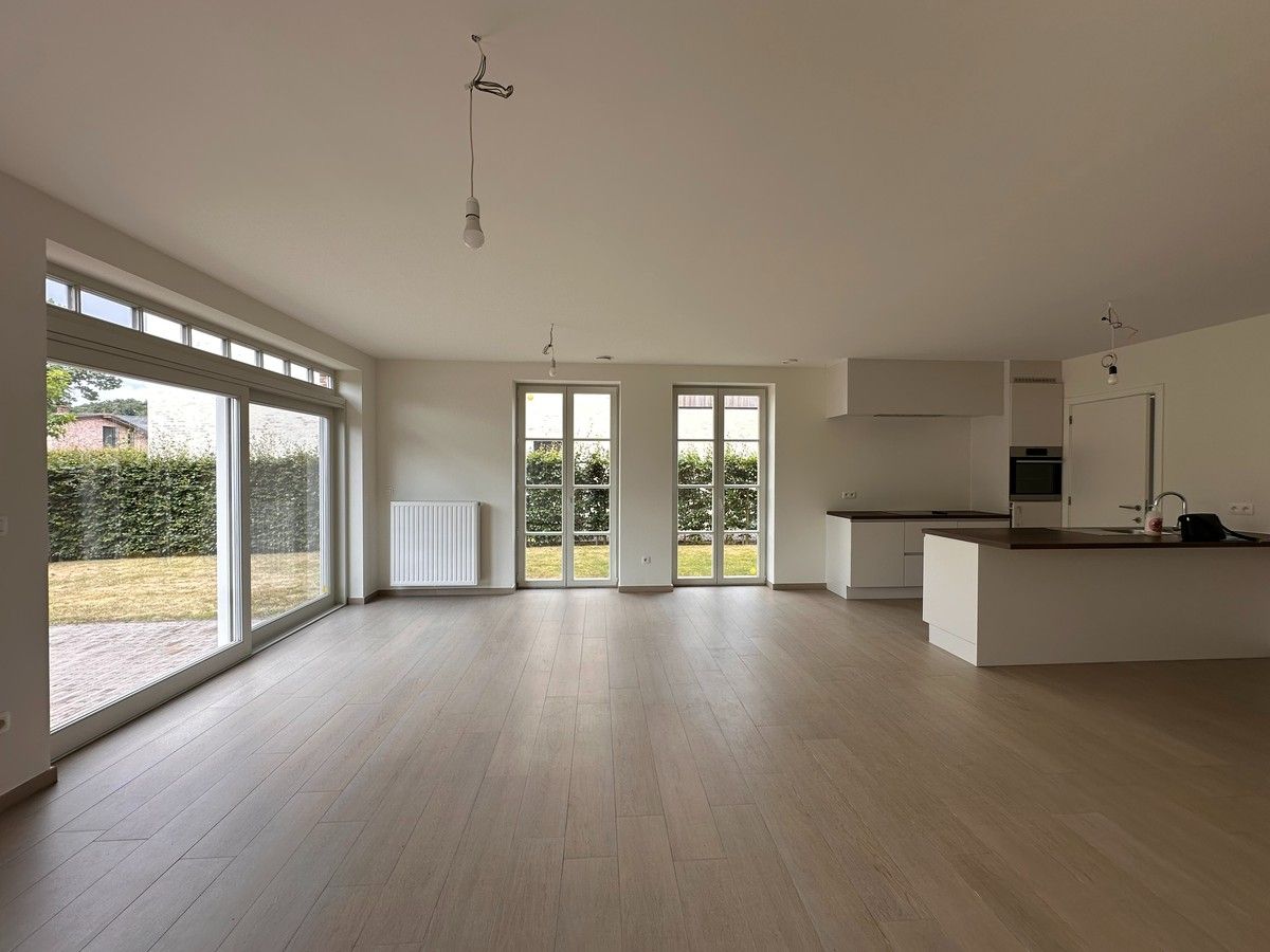 Mooi gelijkvloersappartement met 2 slpk en parking foto 20