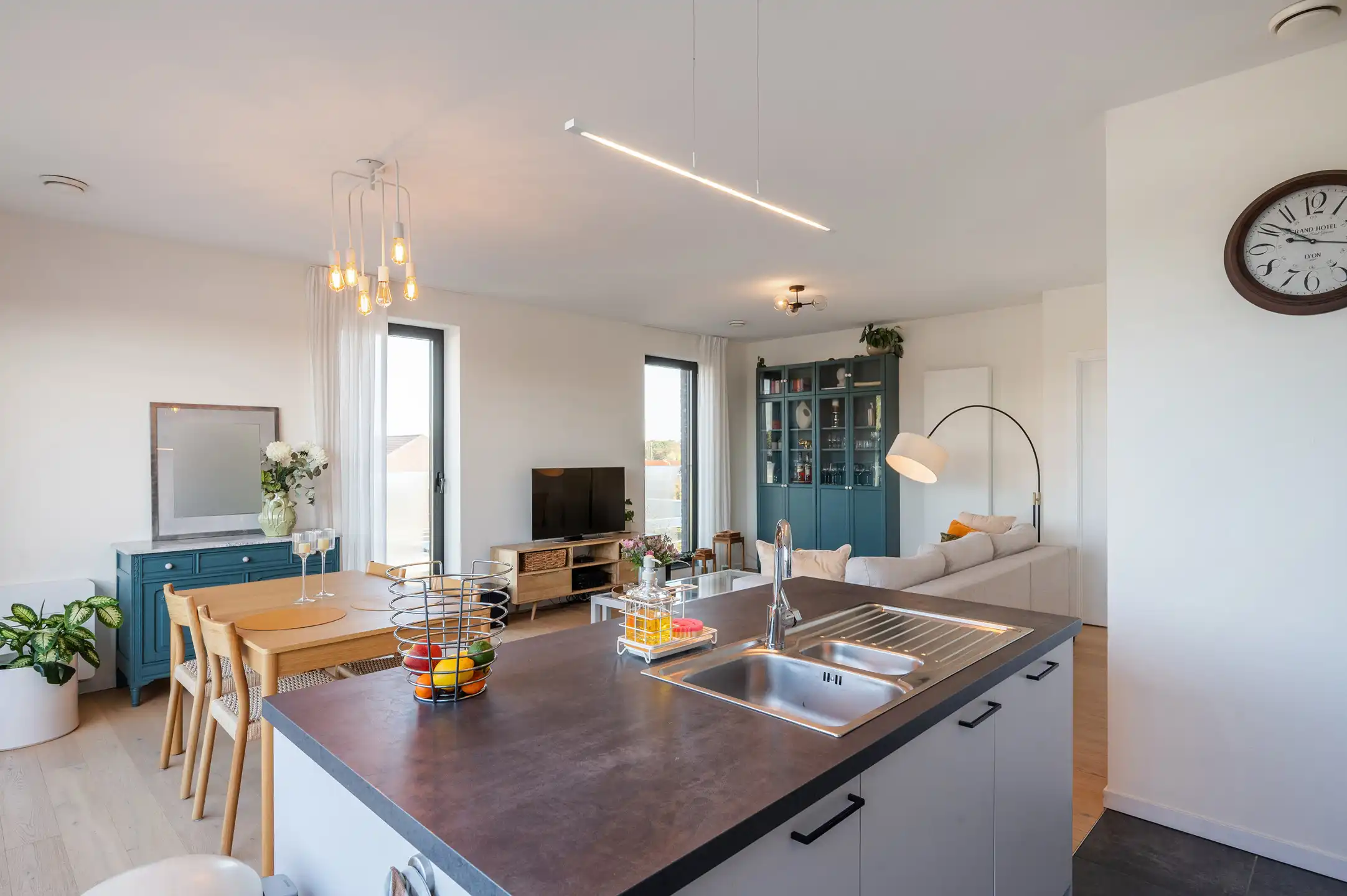 Modern en ruim appartement (2021) met 3 slaapkamers en zonneterras te Muizen. foto 5