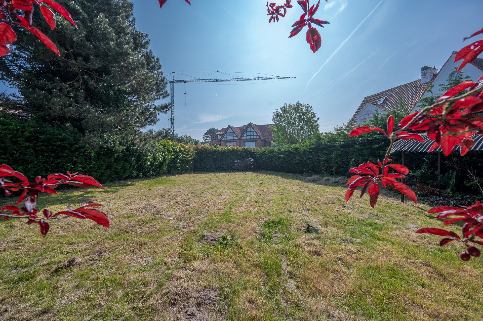 Te renoveren of af te breken villa gelegen op de Elizabetlaan te Knokke op enkele meters van het strand en de winkelstraten.  foto 5