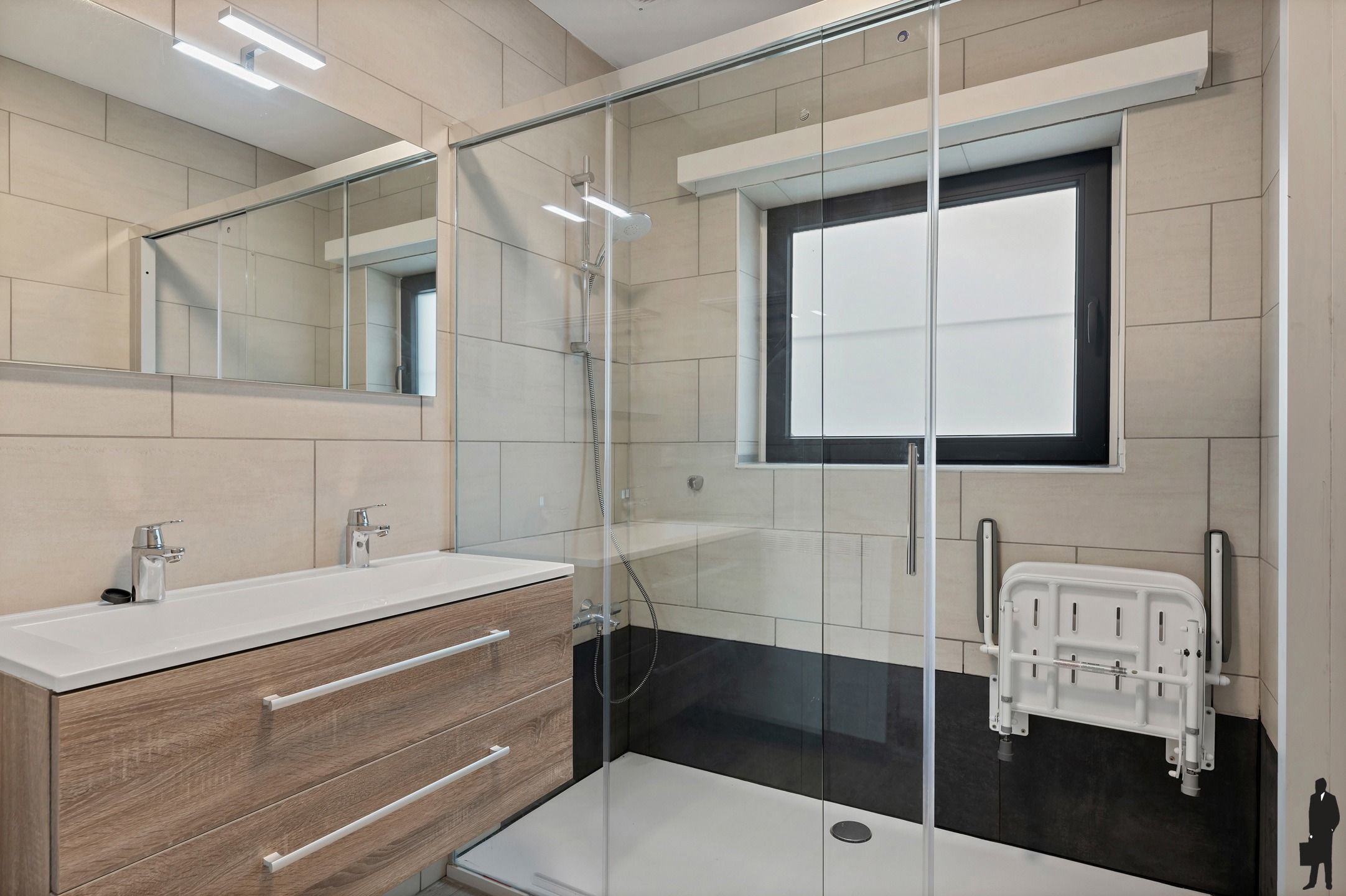 Instapklare villa met 3 ruime slaapkamers in een rustige, groene buurt, vlakbij het centrum van Heide te huren voor 1 jaar! foto 11