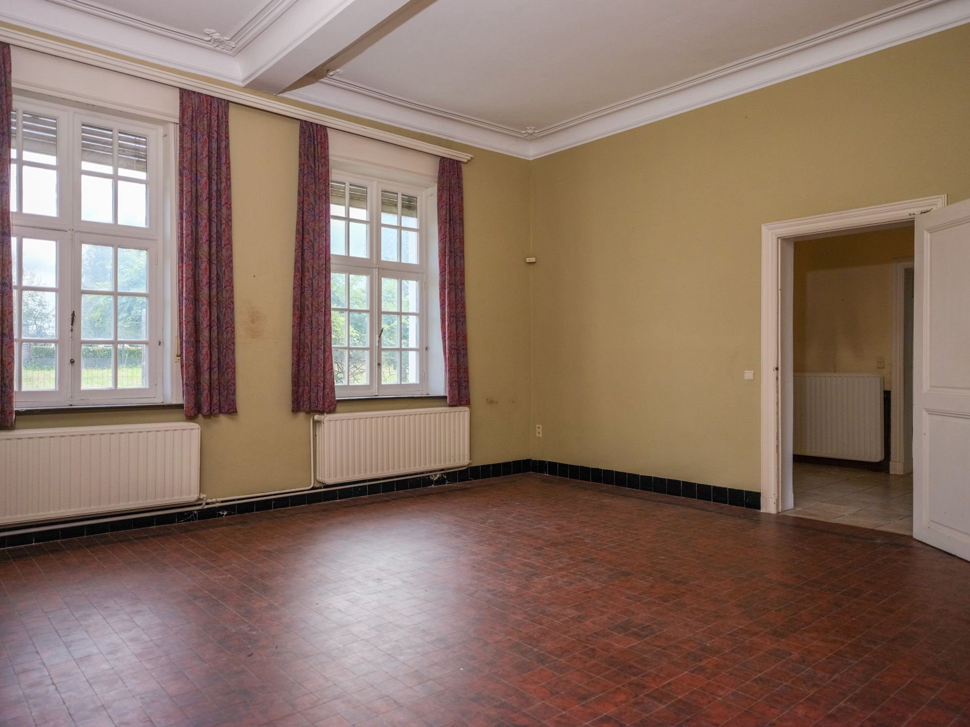 Authentieke (voormalige) pastorie op ruim perceel van 4.057 m² foto 10