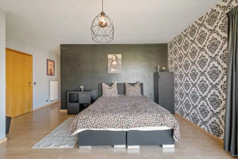 Ruime villa met zwembad  foto 19