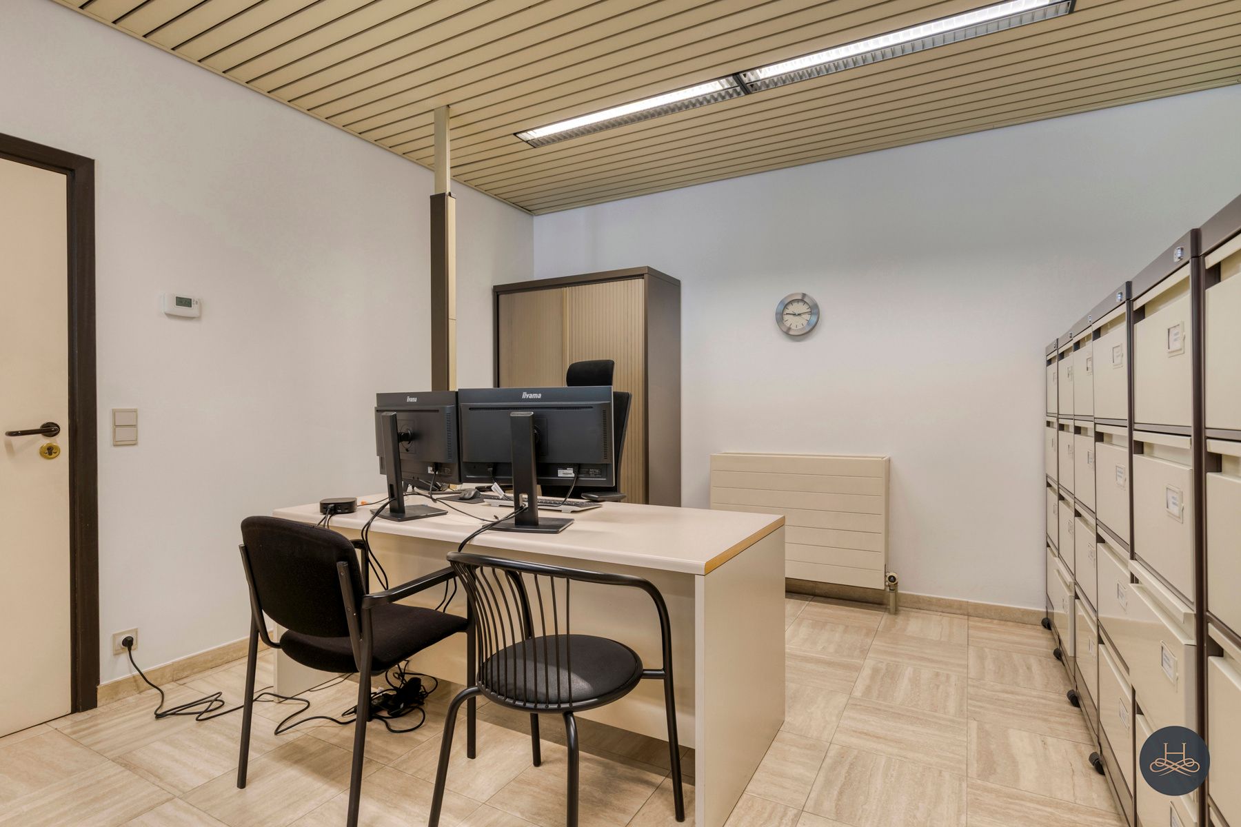 Gelijkvloerse commerciële kantoorruimte foto 9