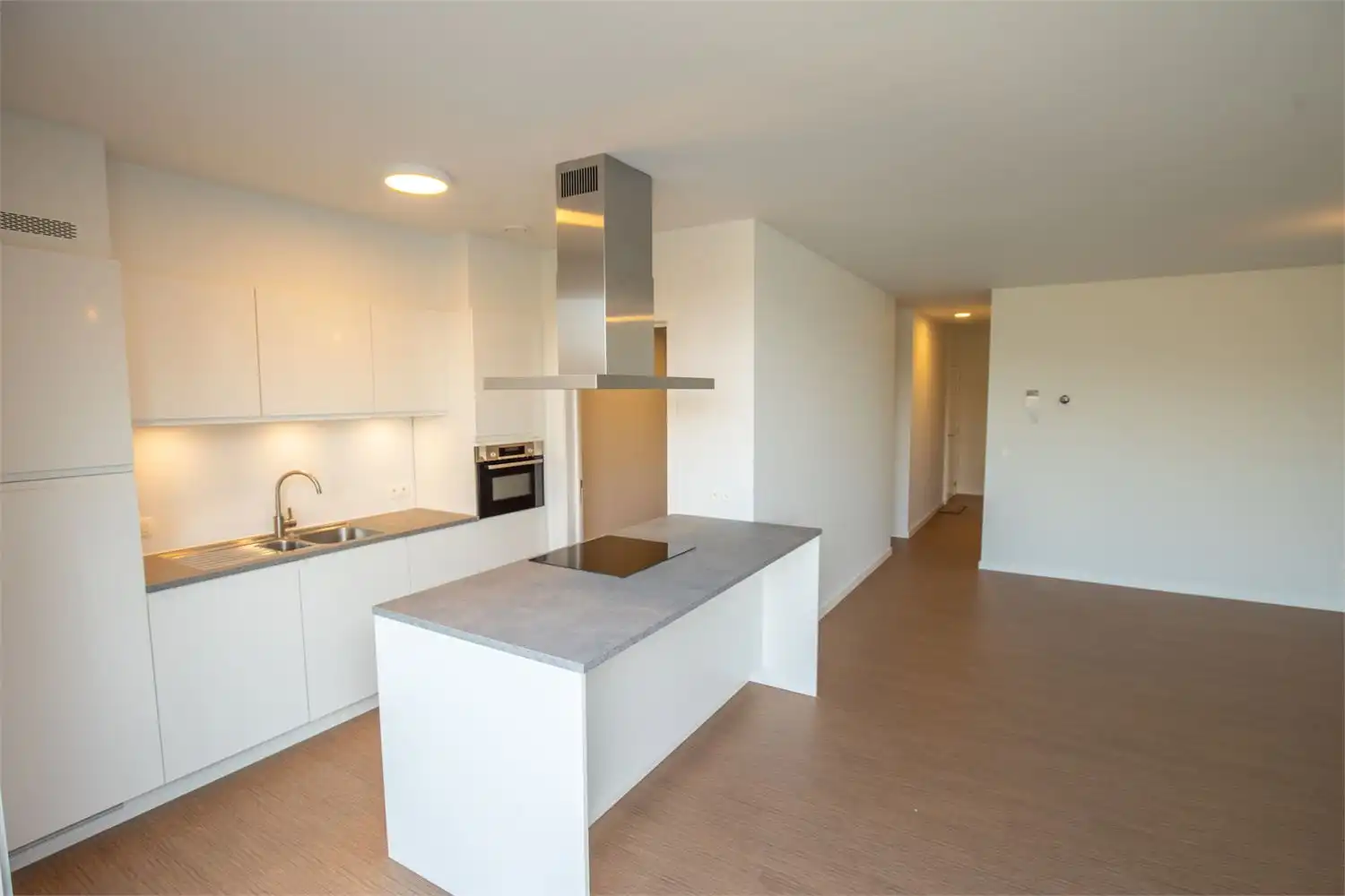 Energiezuinig appartement met een zeer ruim terras! foto 9