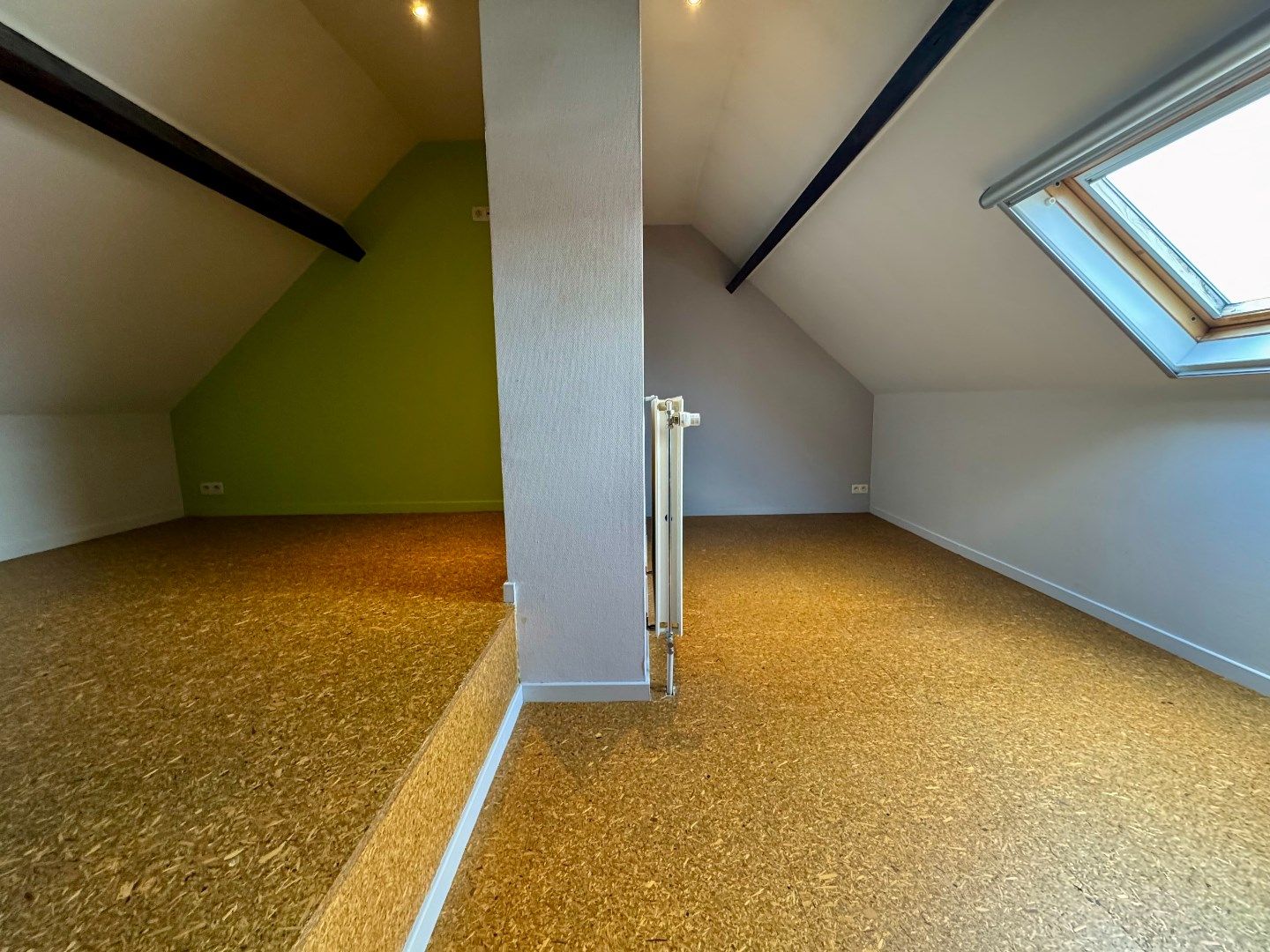 INSTAPKLARE WONING MET 3 SLPKS, TUIN EN OPRIT foto 15