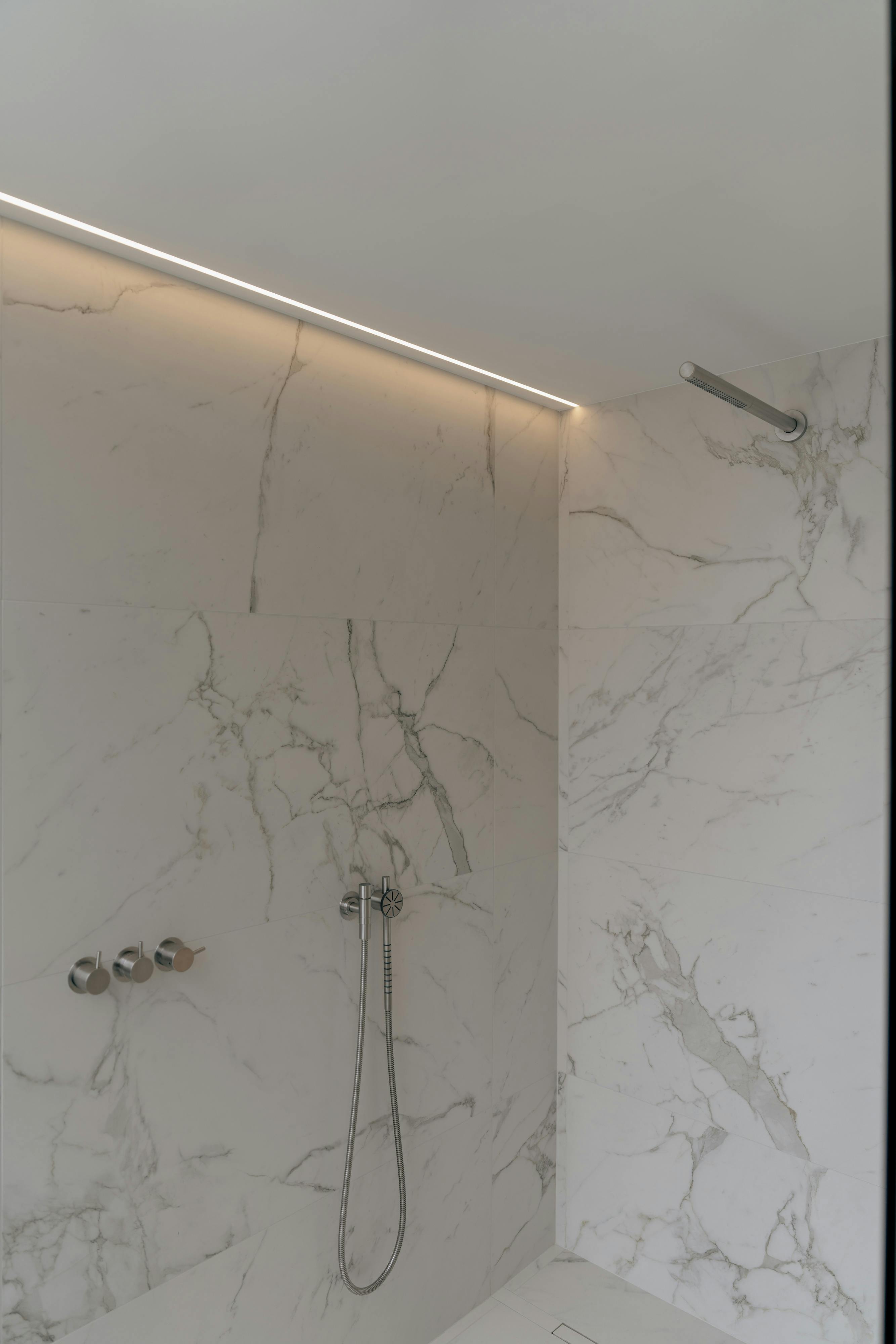 Hypermoderne strakke villa met zwembad nabij Roeselare foto 28